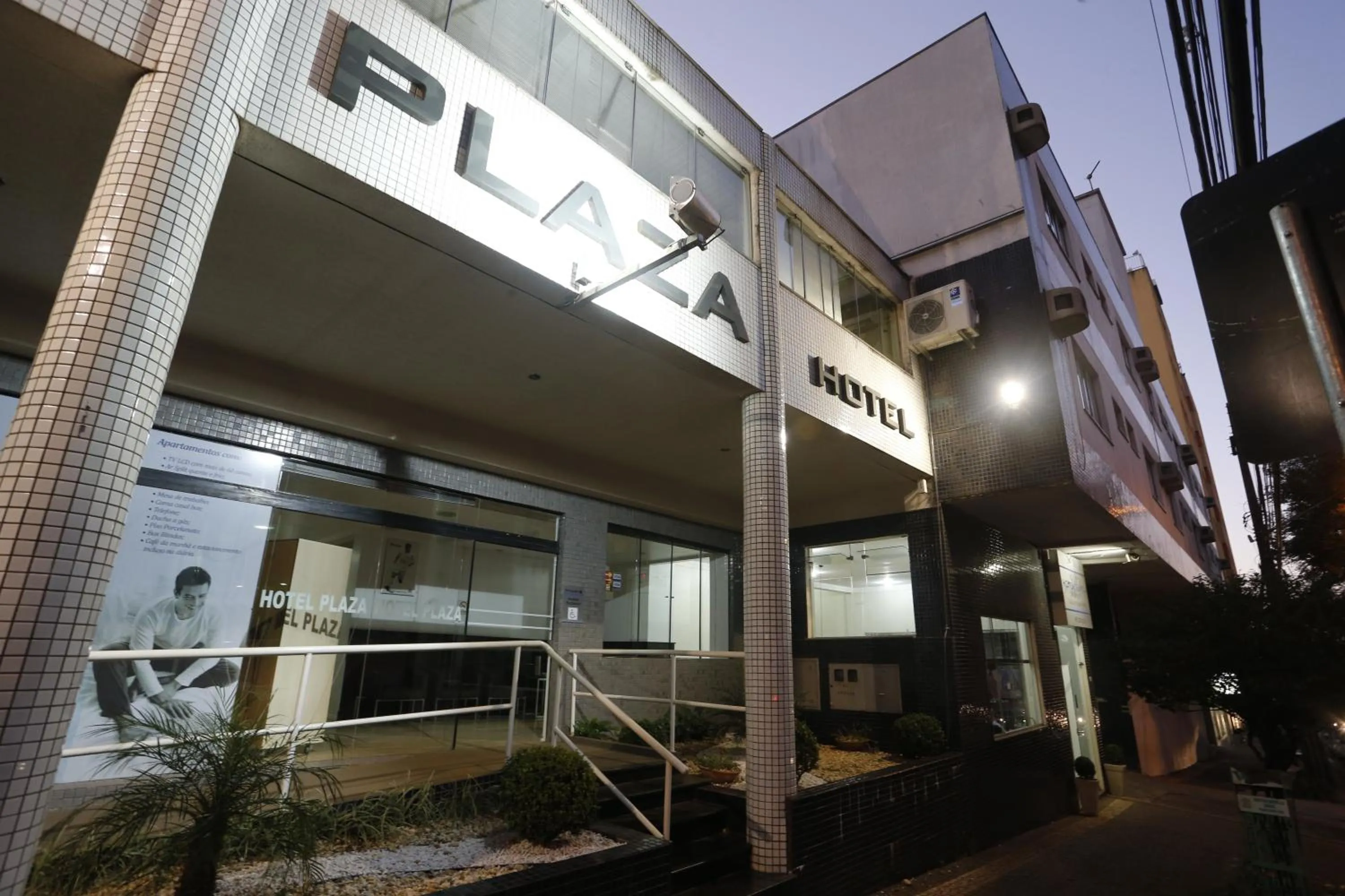 Facade/entrance in Hotel Plaza Cascavel