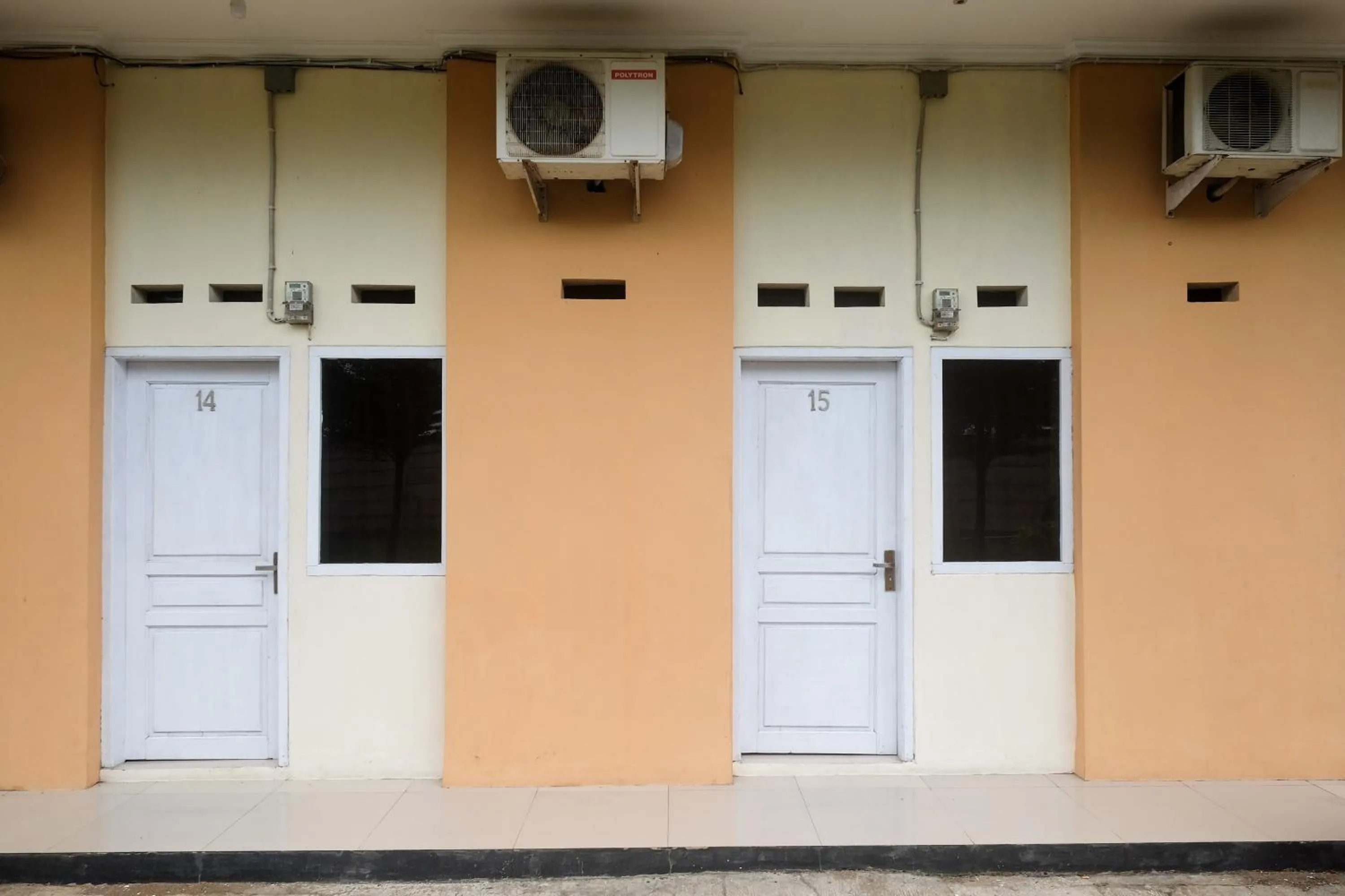 Property building in RedDoorz at Putri Syariah Brebes