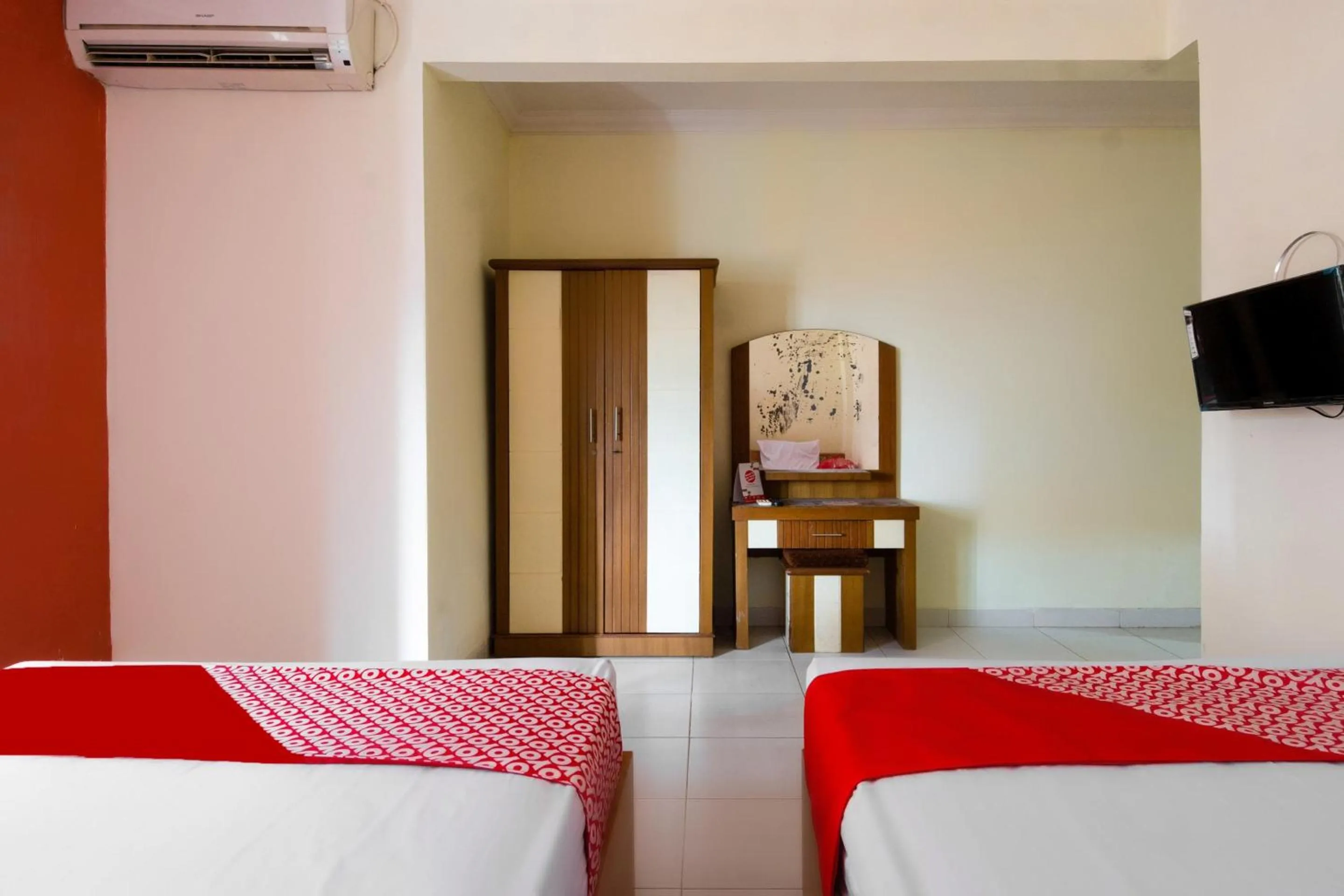 Bedroom in OYO 2025 Wisma Musdalifa