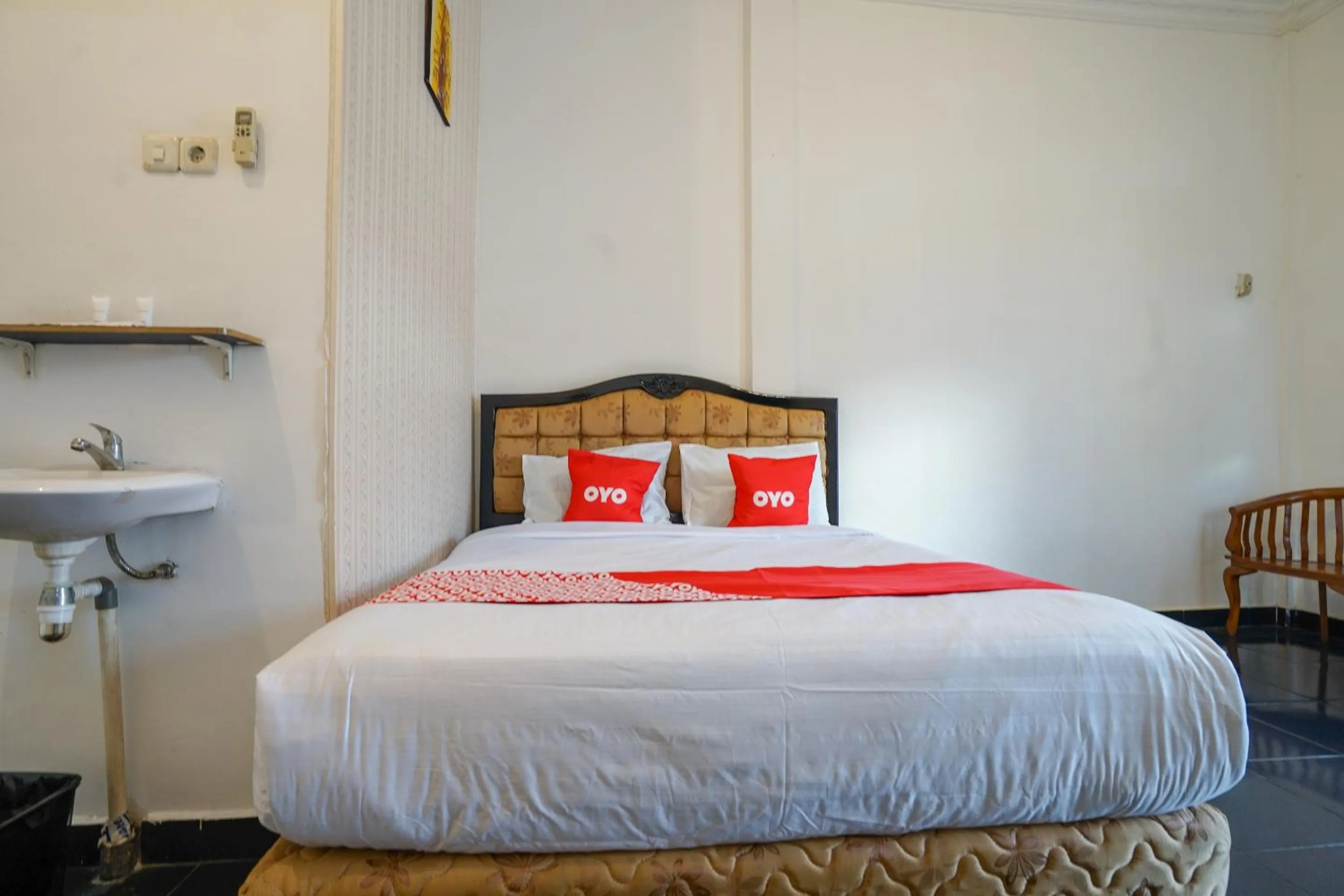 Bedroom in OYO 2036 Afifah Homestay Syariah