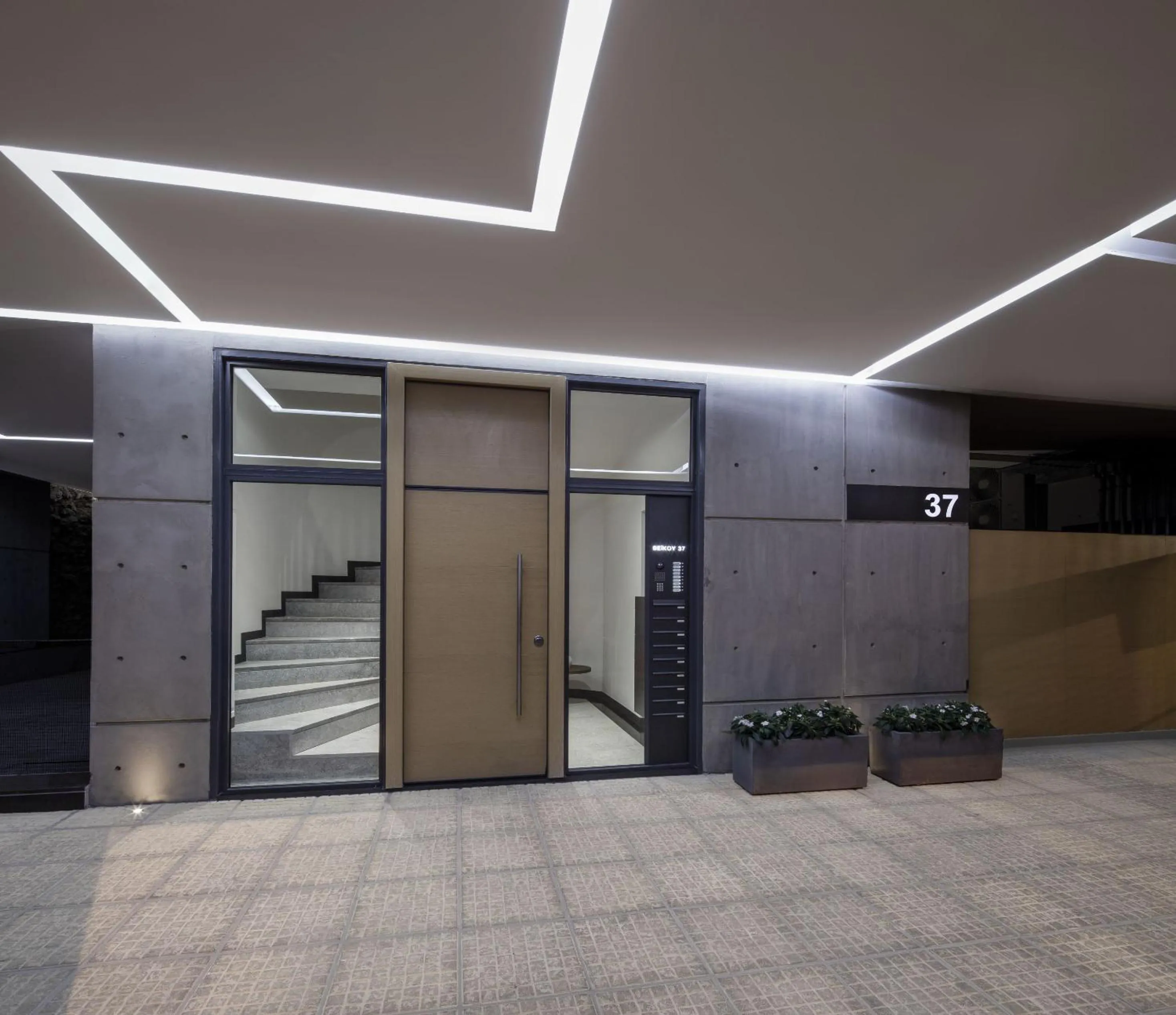 Facade/entrance in Urban Stripes Athens