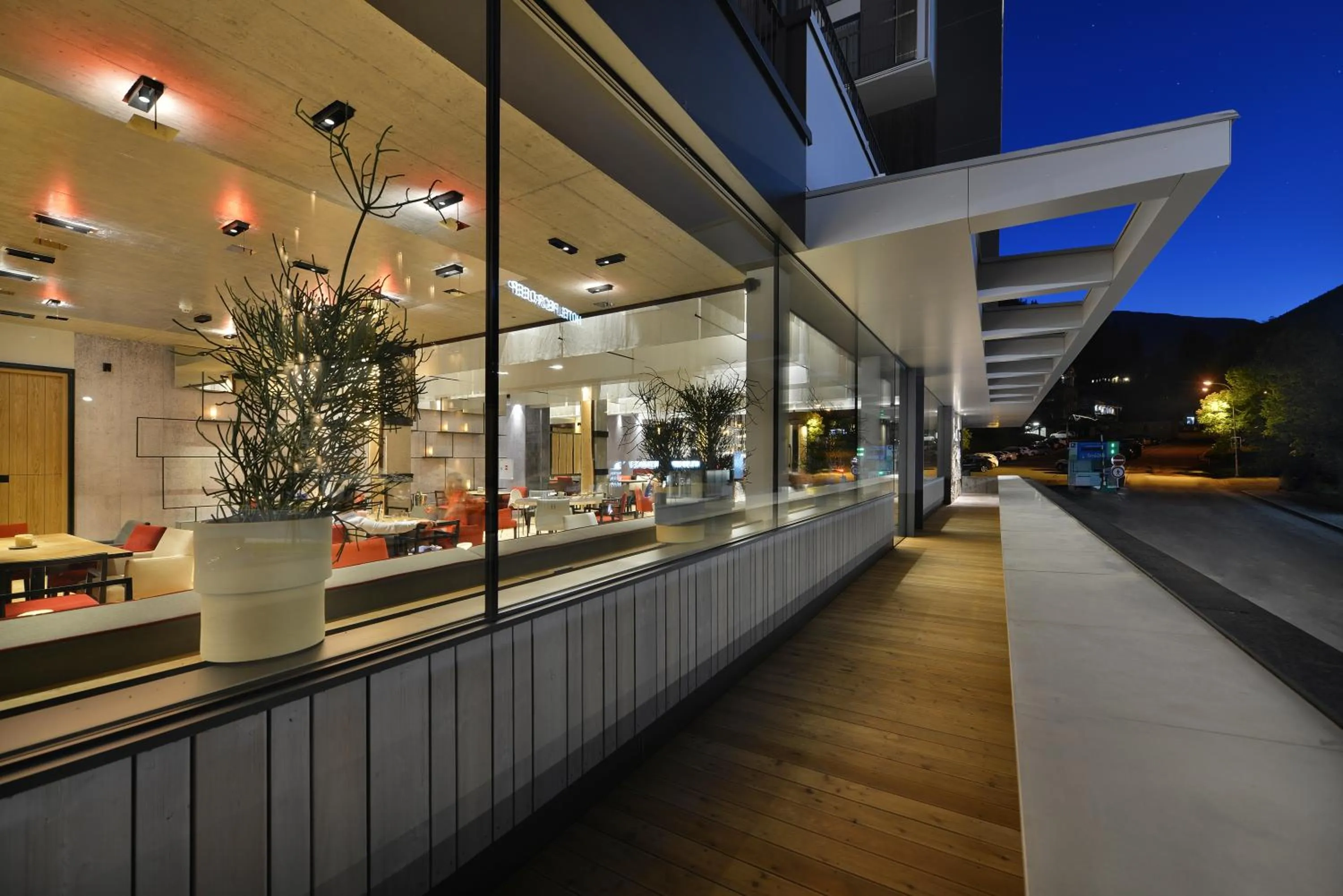 Restaurant/places to eat in Grand Hotel Hradec