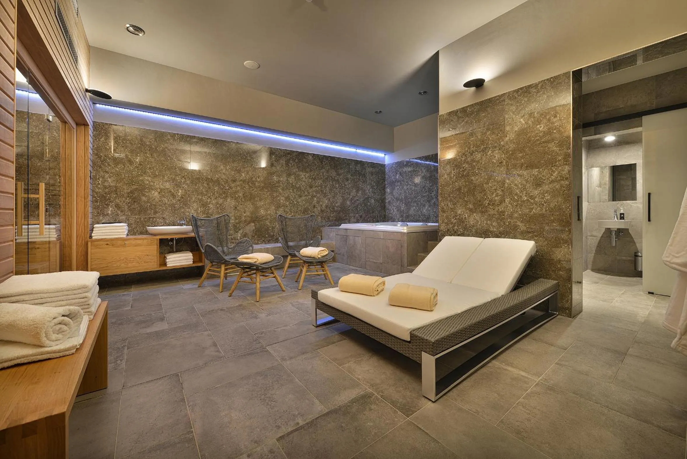 Spa and wellness centre/facilities in Grand Hotel Hradec