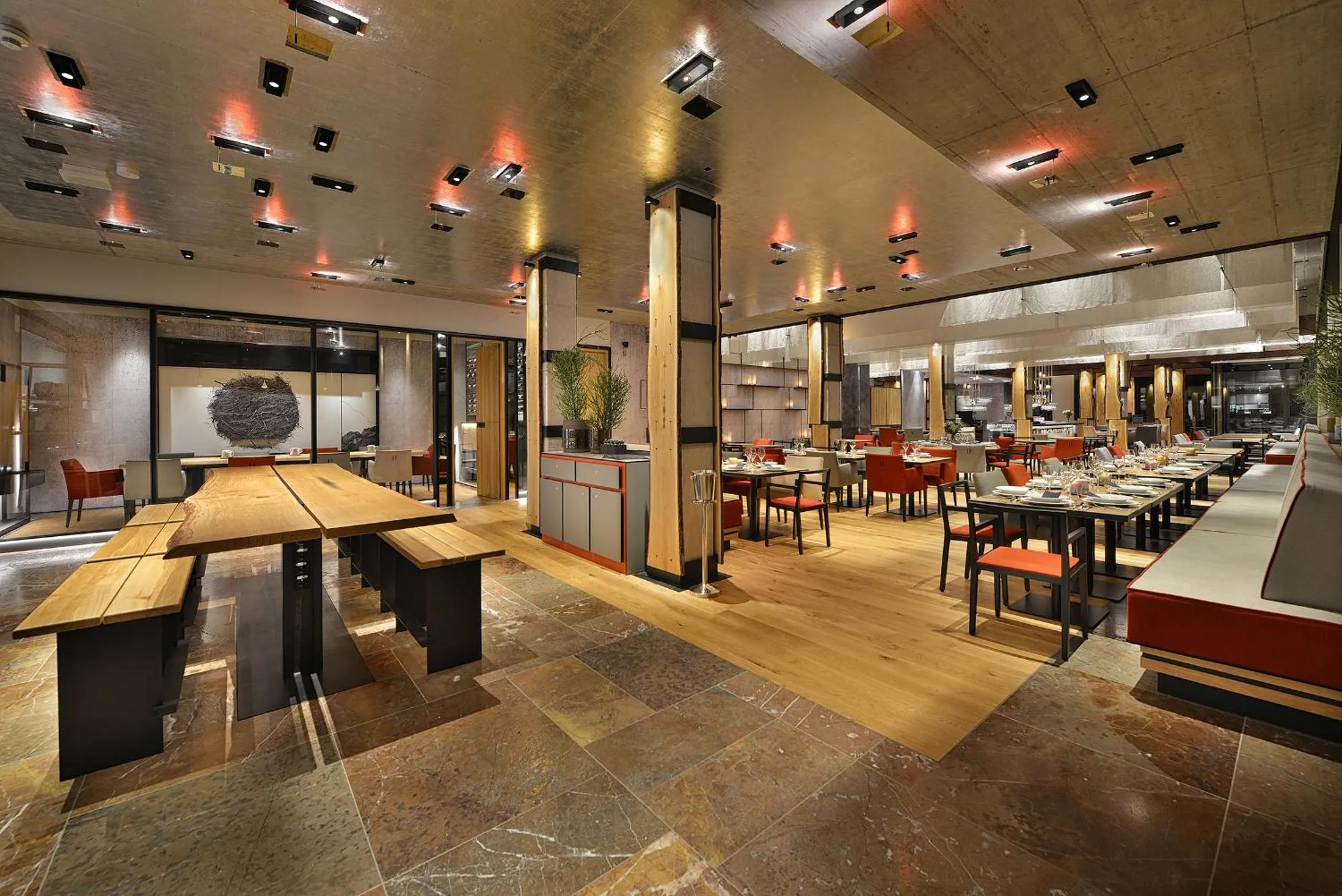 Restaurant/places to eat in Grand Hotel Hradec