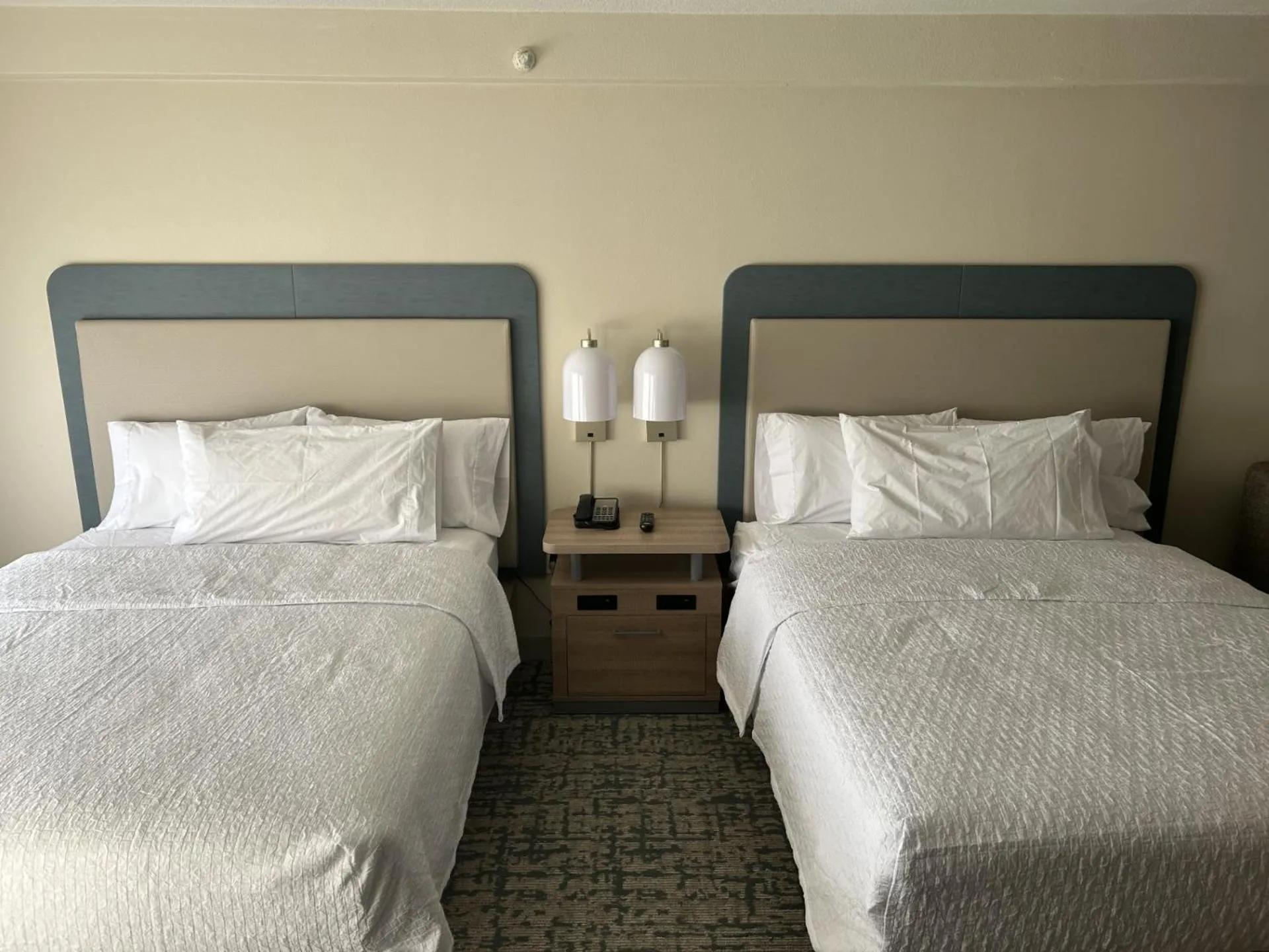 Bed in Hyde Park Hotel