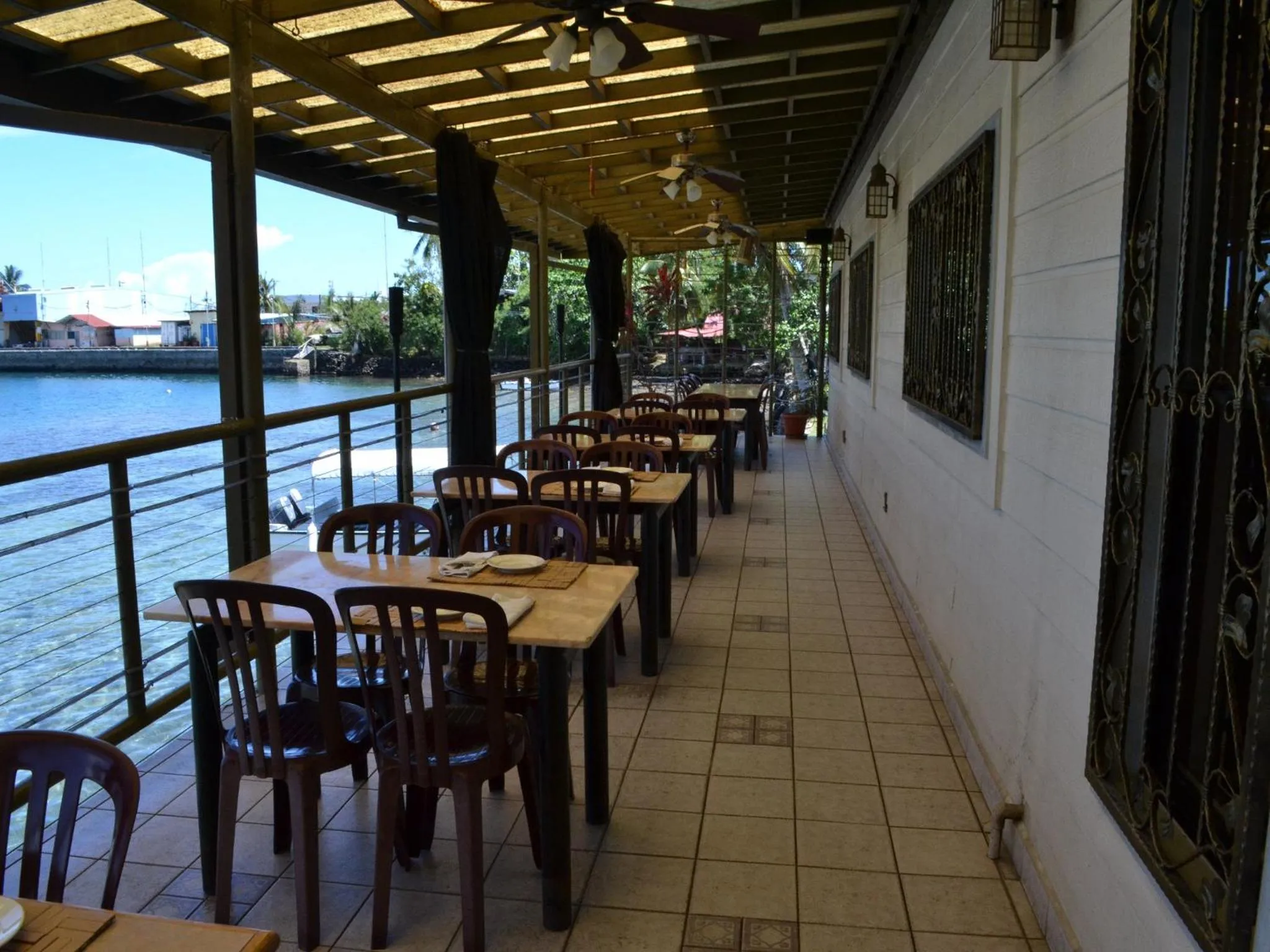 Restaurant/places to eat in West Plaza Malakal