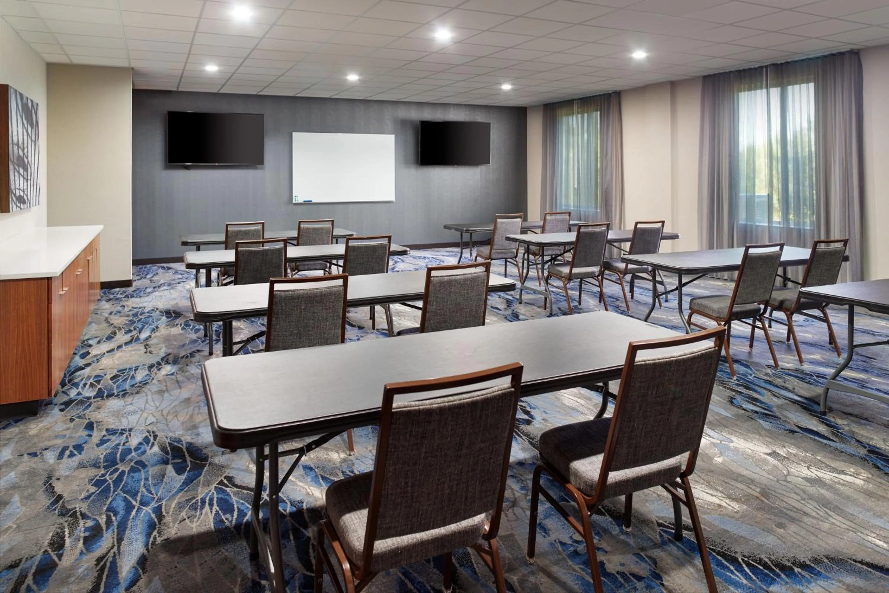 Meeting/conference room in Fairfield Inn & Suites Locust Grove I-75 South