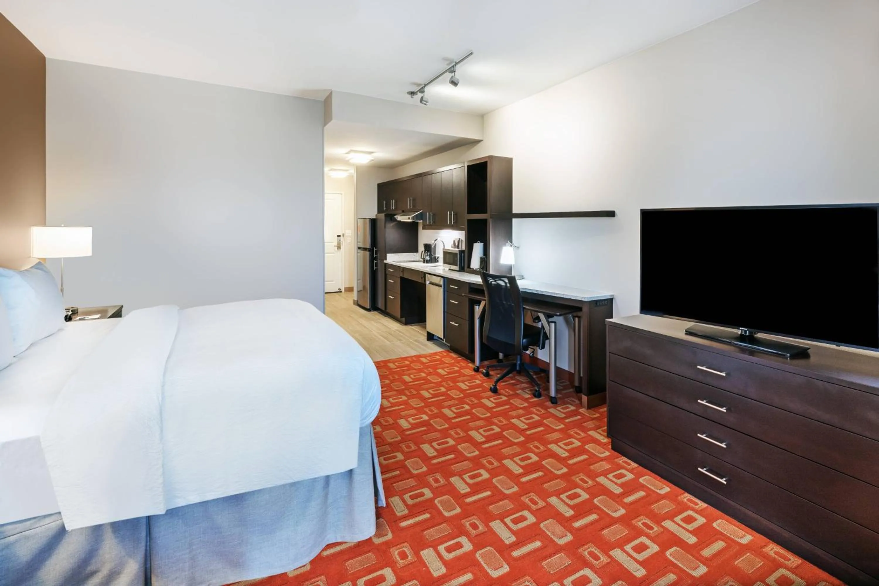 Photo of the whole room, Bed in TownePlace Suites Dallas Plano/Richardson