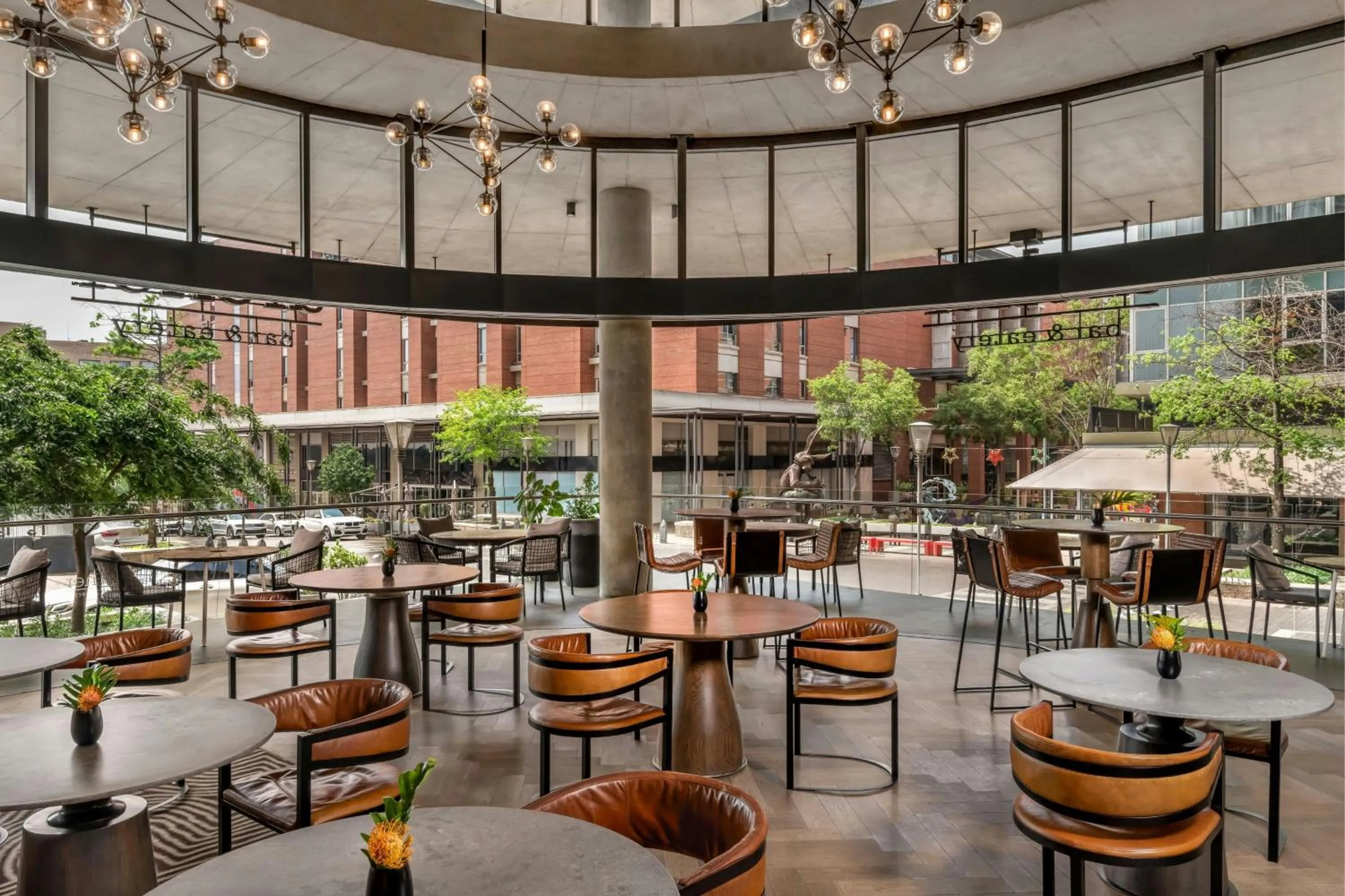 Lounge or bar in Johannesburg Marriott Hotel Melrose Arch