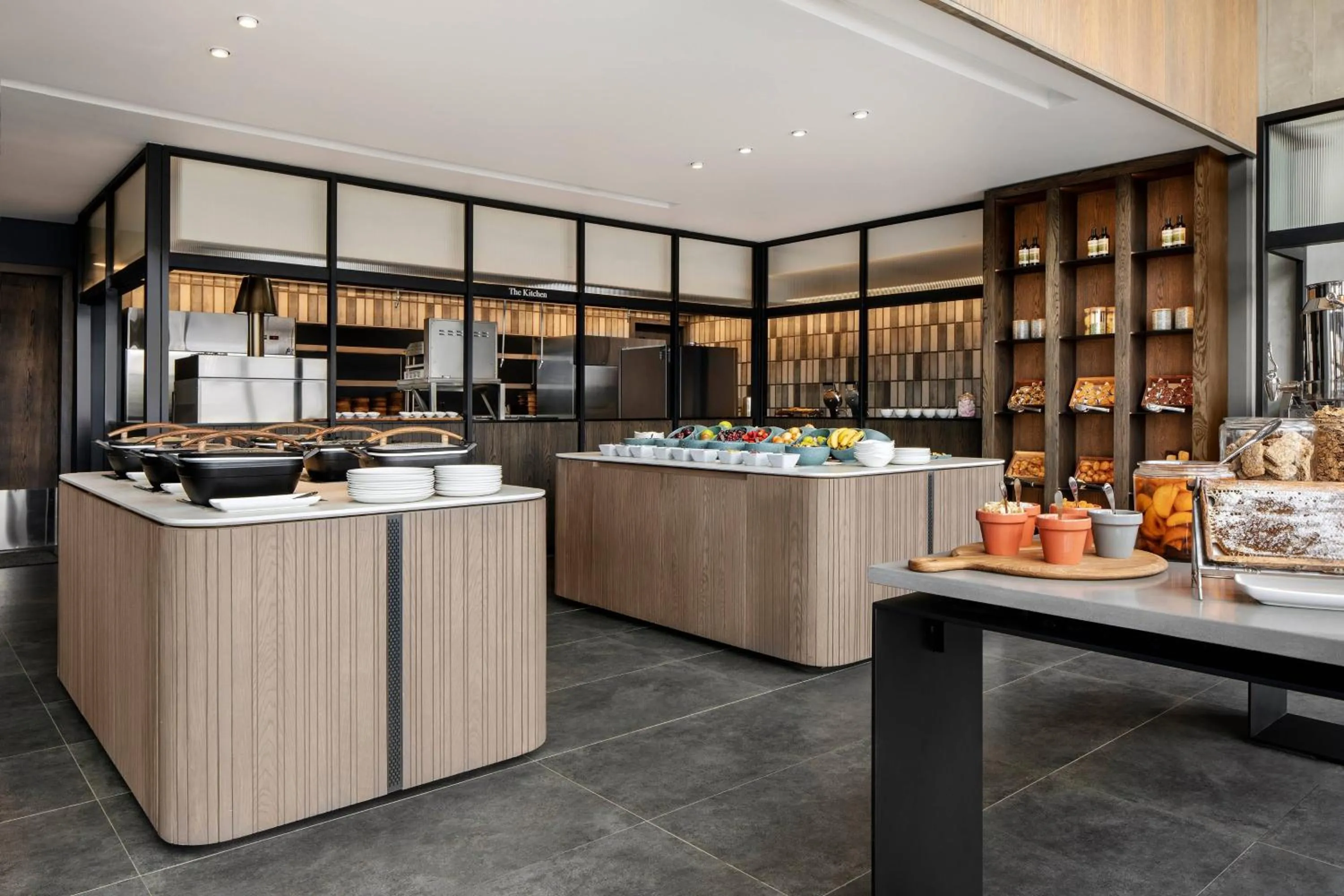 Restaurant/places to eat in Johannesburg Marriott Hotel Melrose Arch