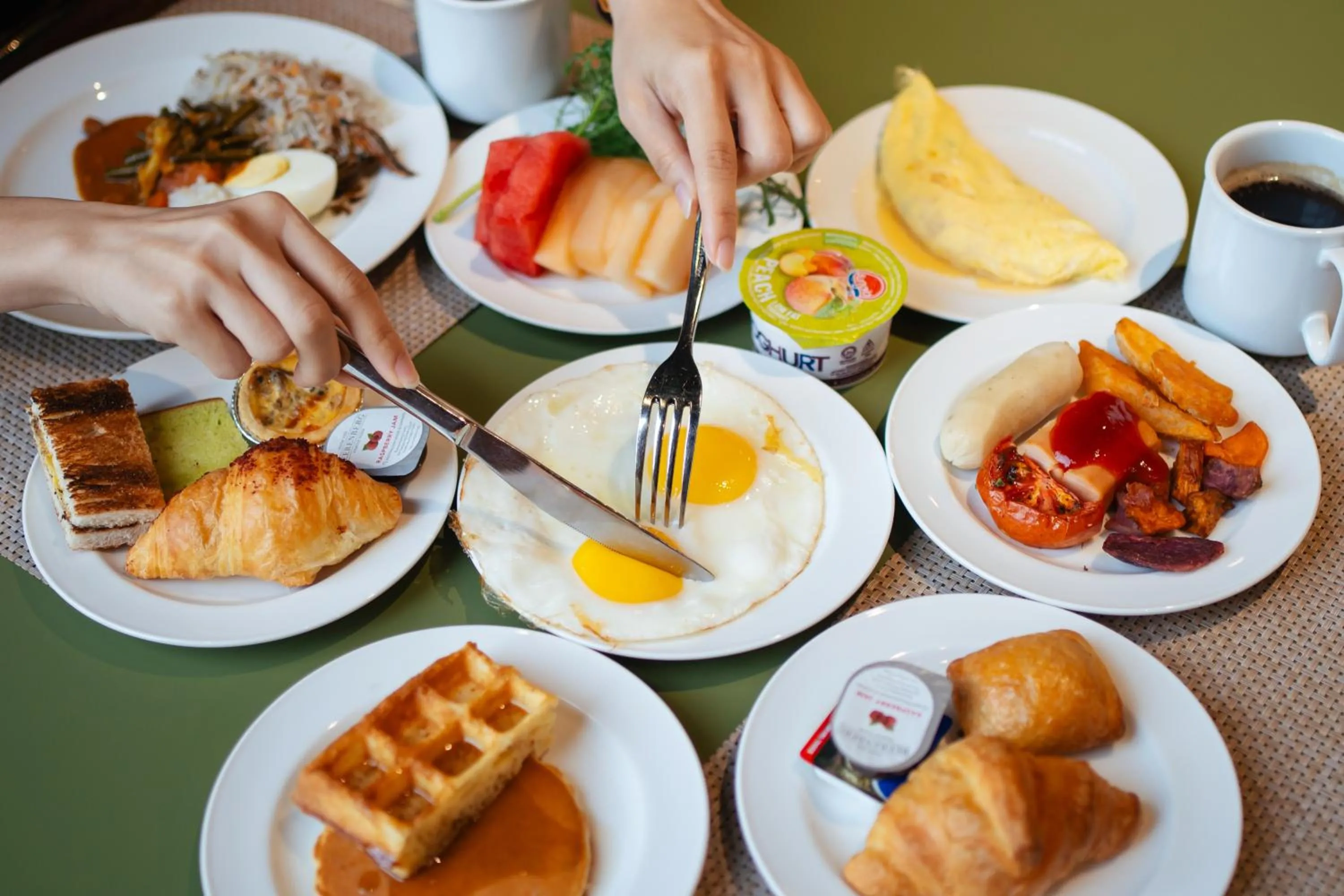 Breakfast in Four Points by Sheraton Kuala Lumpur, Chinatown