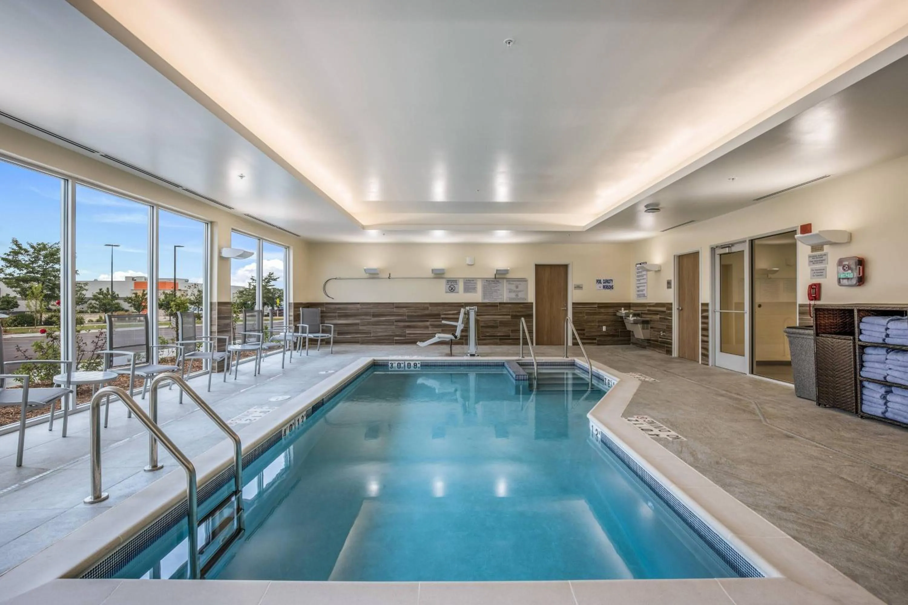 Swimming pool in Fairfield Inn & Suites Whitewater