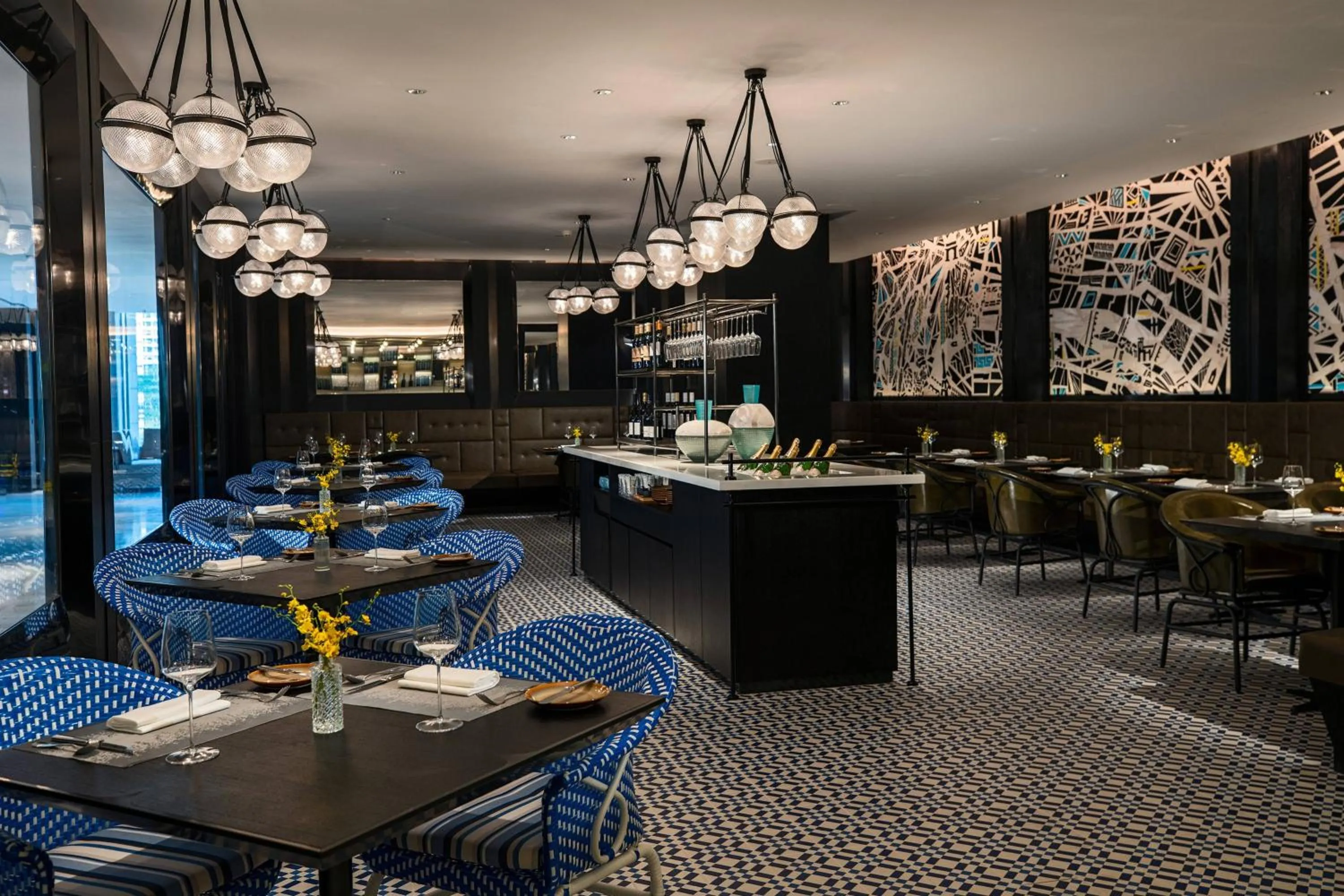 Restaurant/places to eat in Renaissance Nanning Hotel