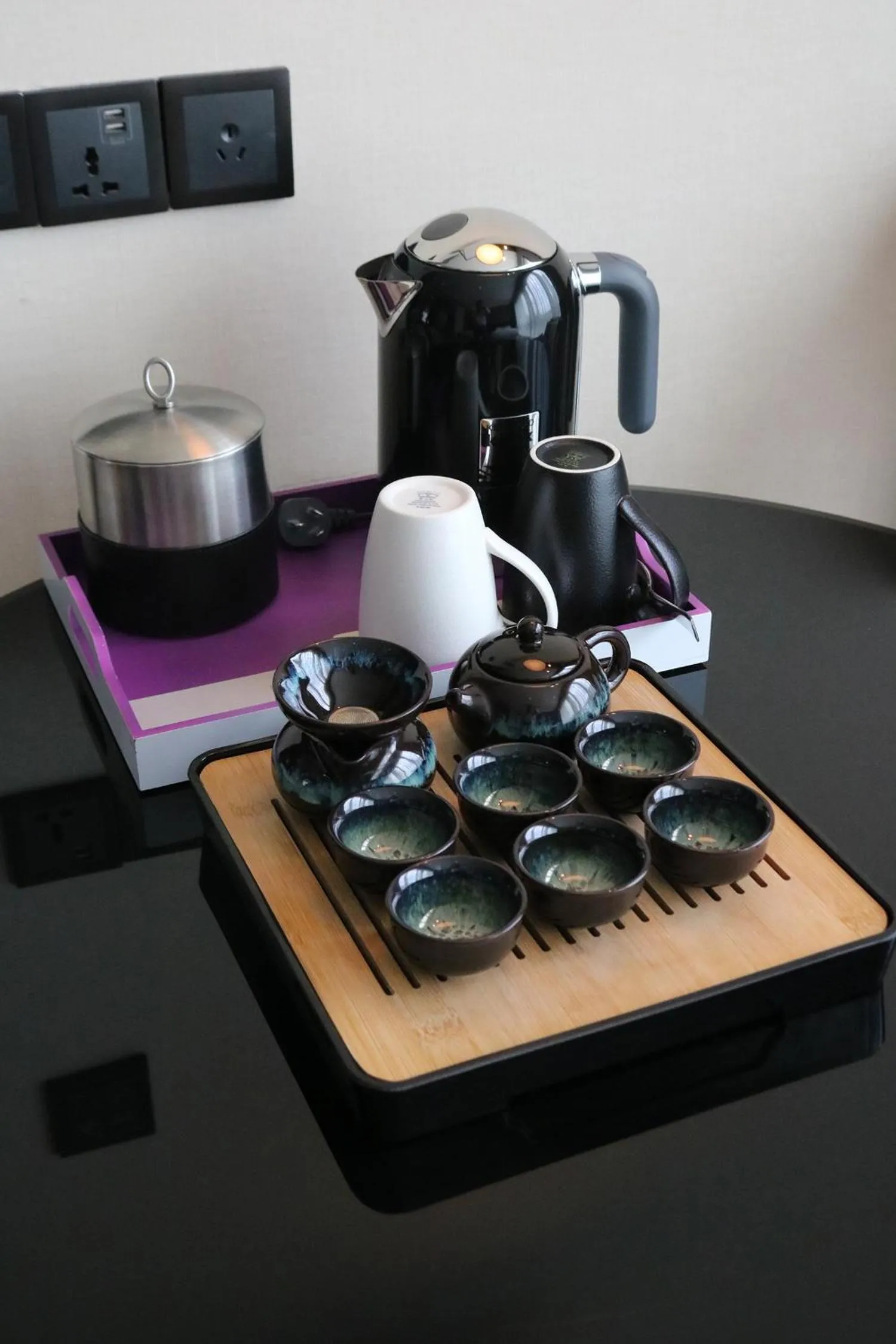 Coffee/tea facilities in Renaissance Nanning Hotel