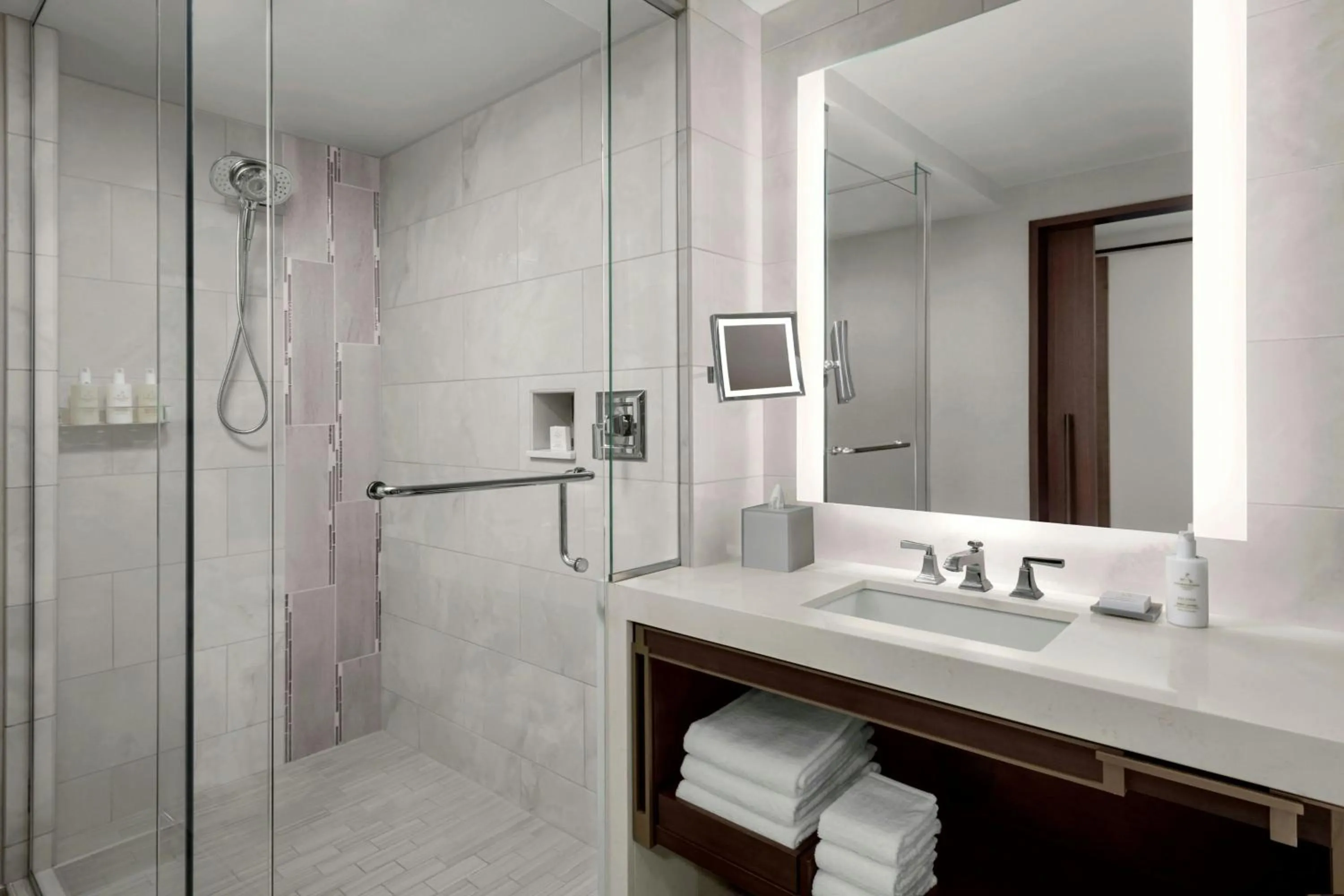 Bathroom in JW Marriott, Anaheim Resort