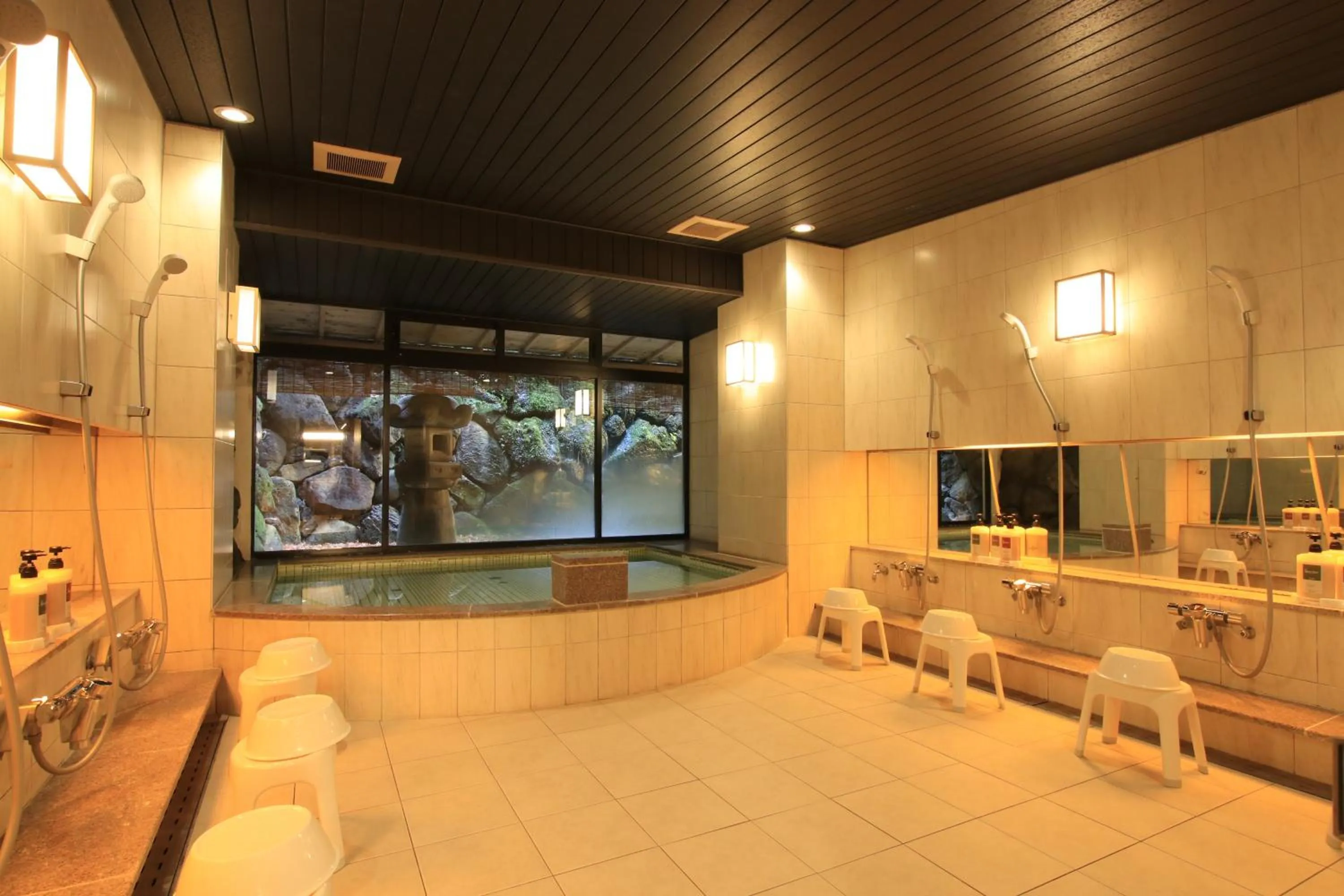 Spa and wellness centre/facilities in Nishiyama Ryokan - Established in 1953