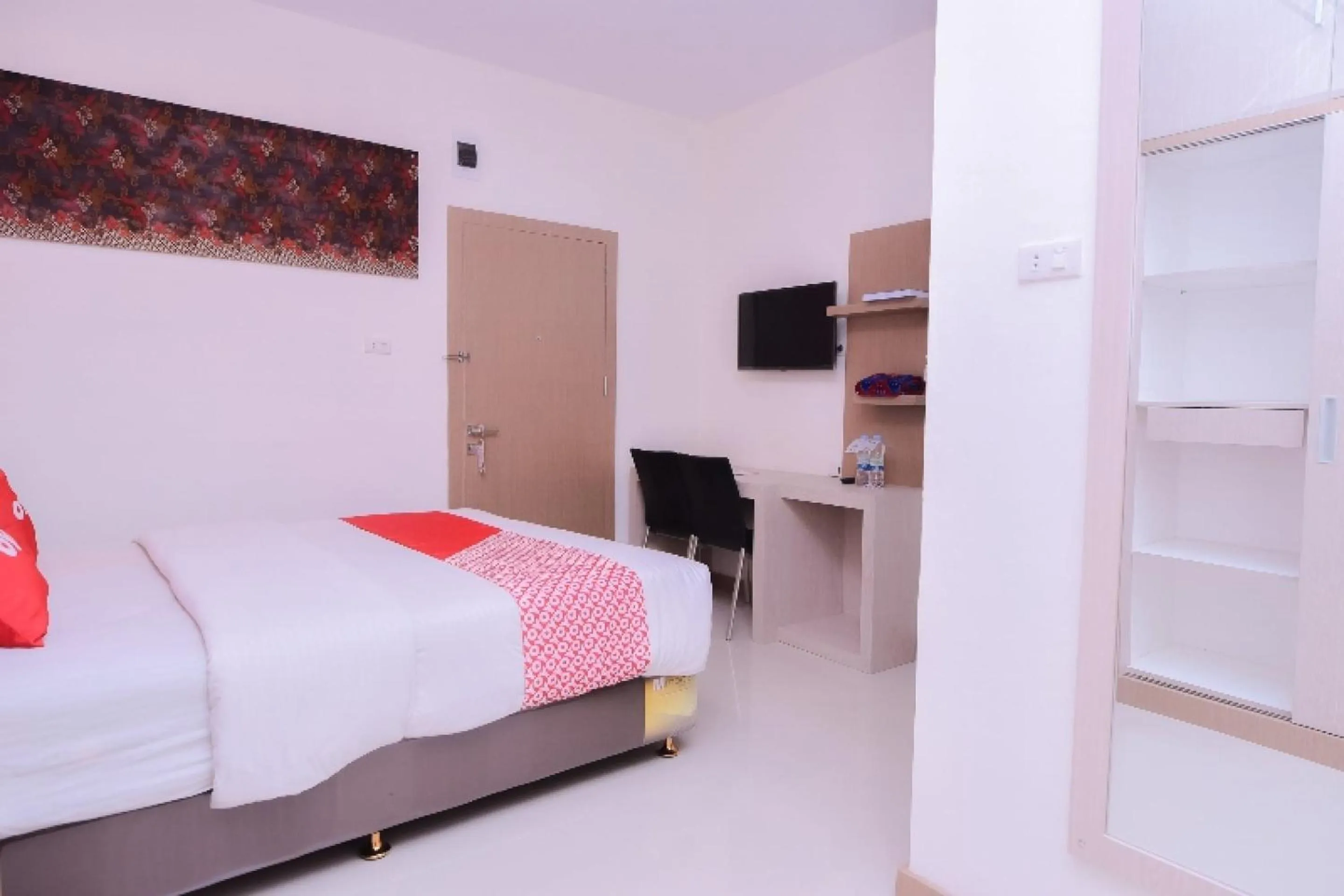 Bedroom, Bed in Capital O 2018 Ring Road Guest House Syariah