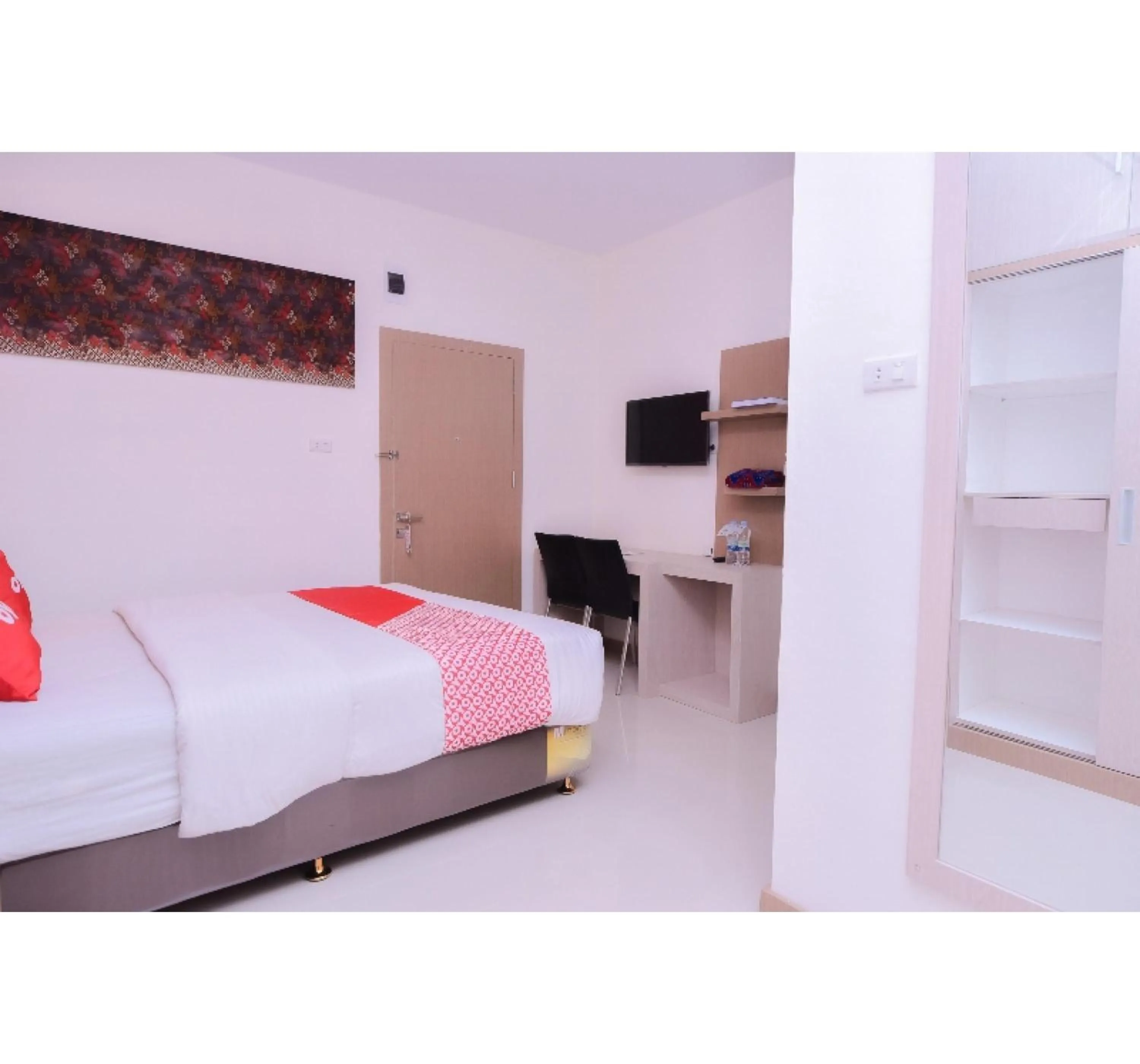 Bedroom, Bed in Capital O 2018 Ring Road Guest House Syariah
