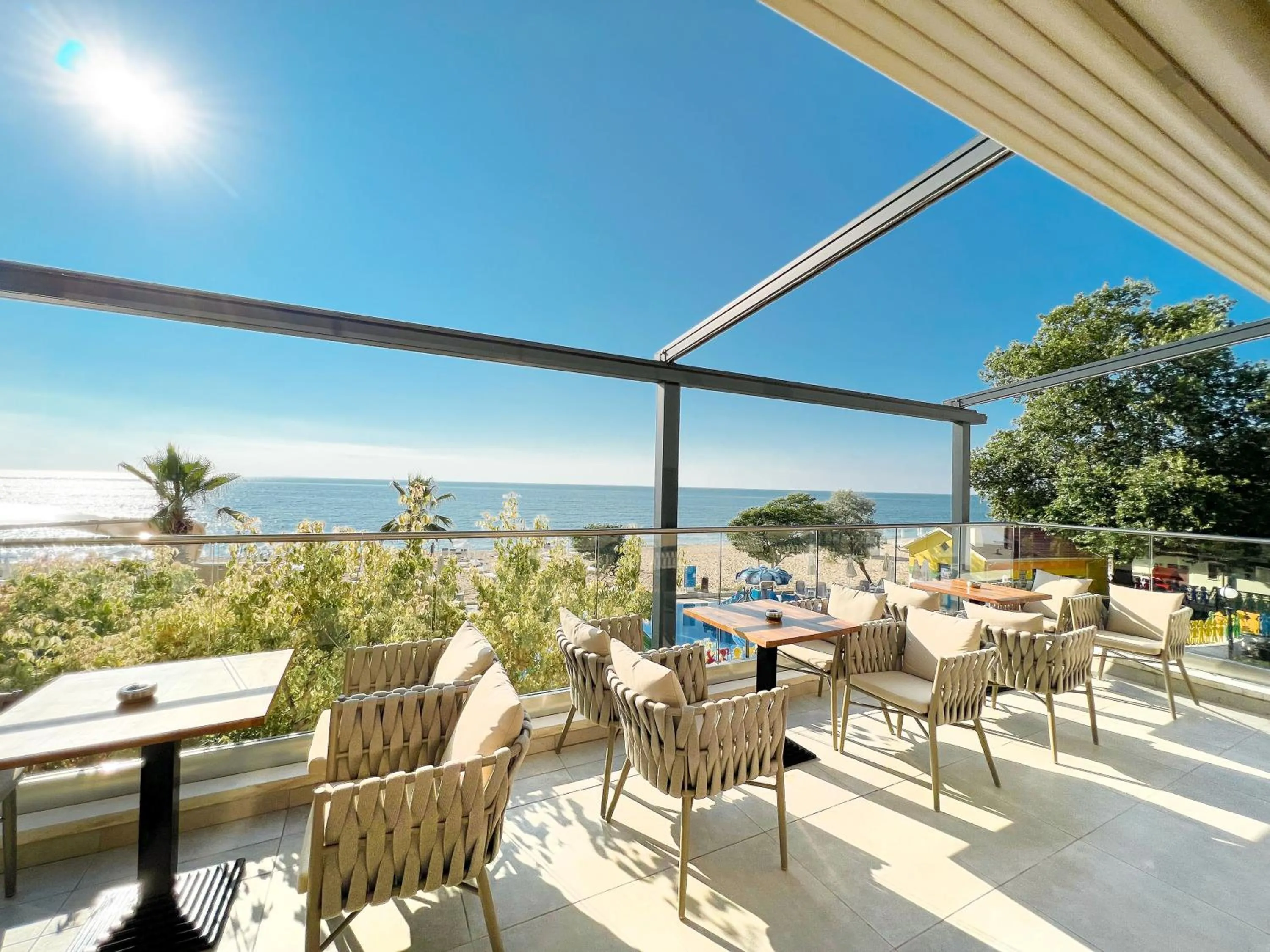 Restaurant/places to eat in Sentido Marea Hotel - 24 hours Ultra All inclusive & Private Beach