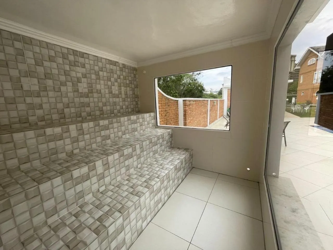 Steam room in Grand Ville Hotel