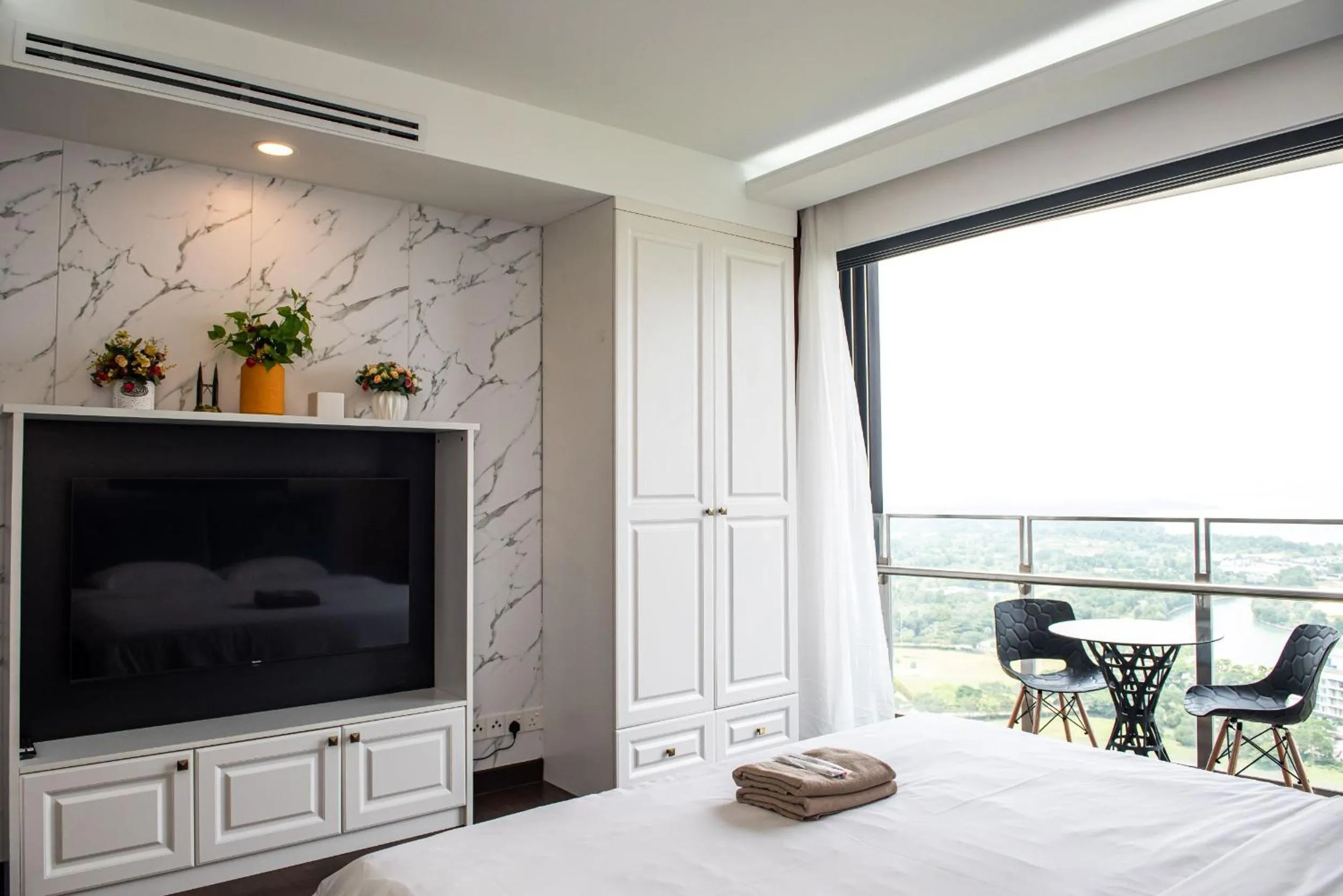 Bed in Stay @ Almas Puteri Harbour