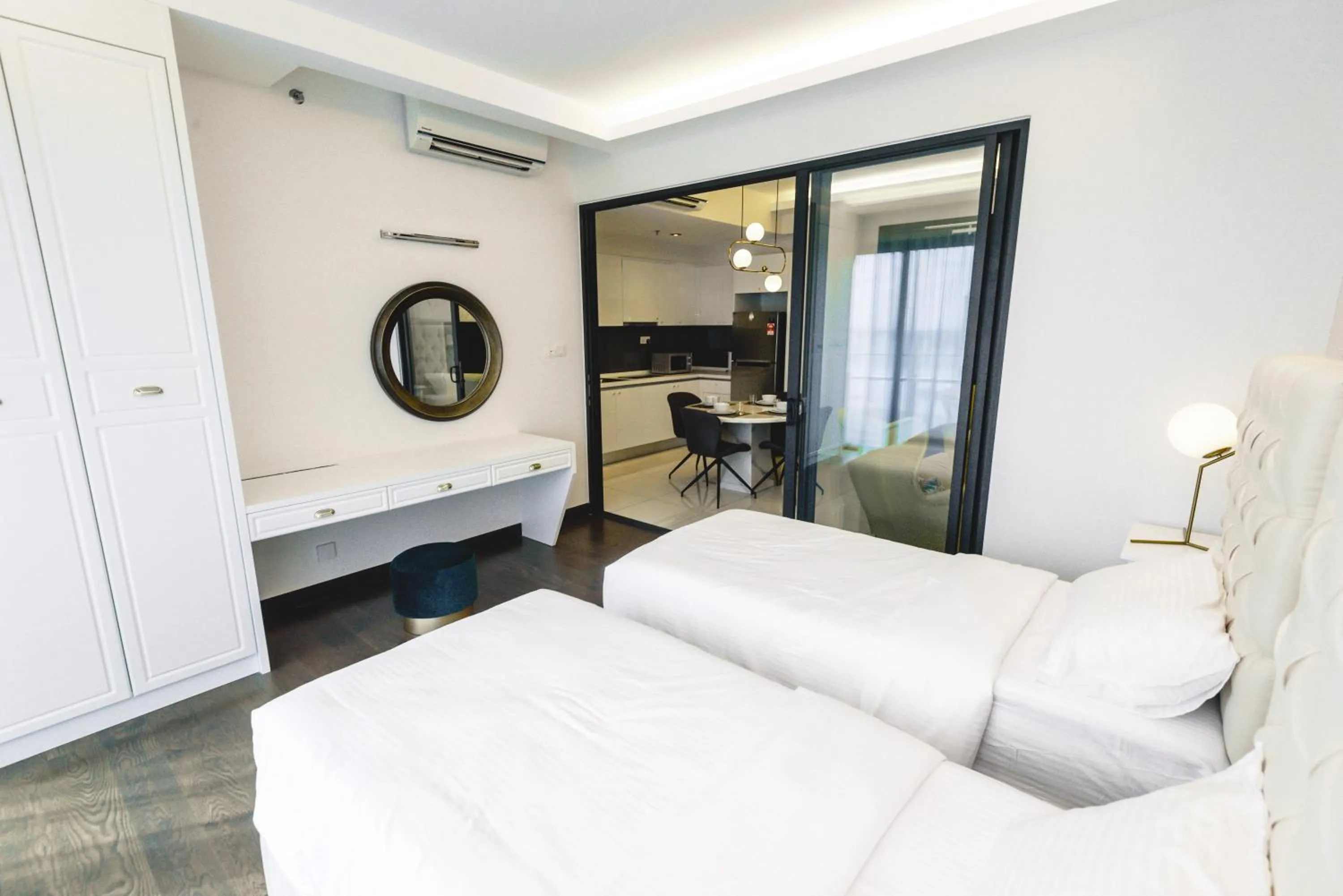 Bed in Stay @ Almas Puteri Harbour