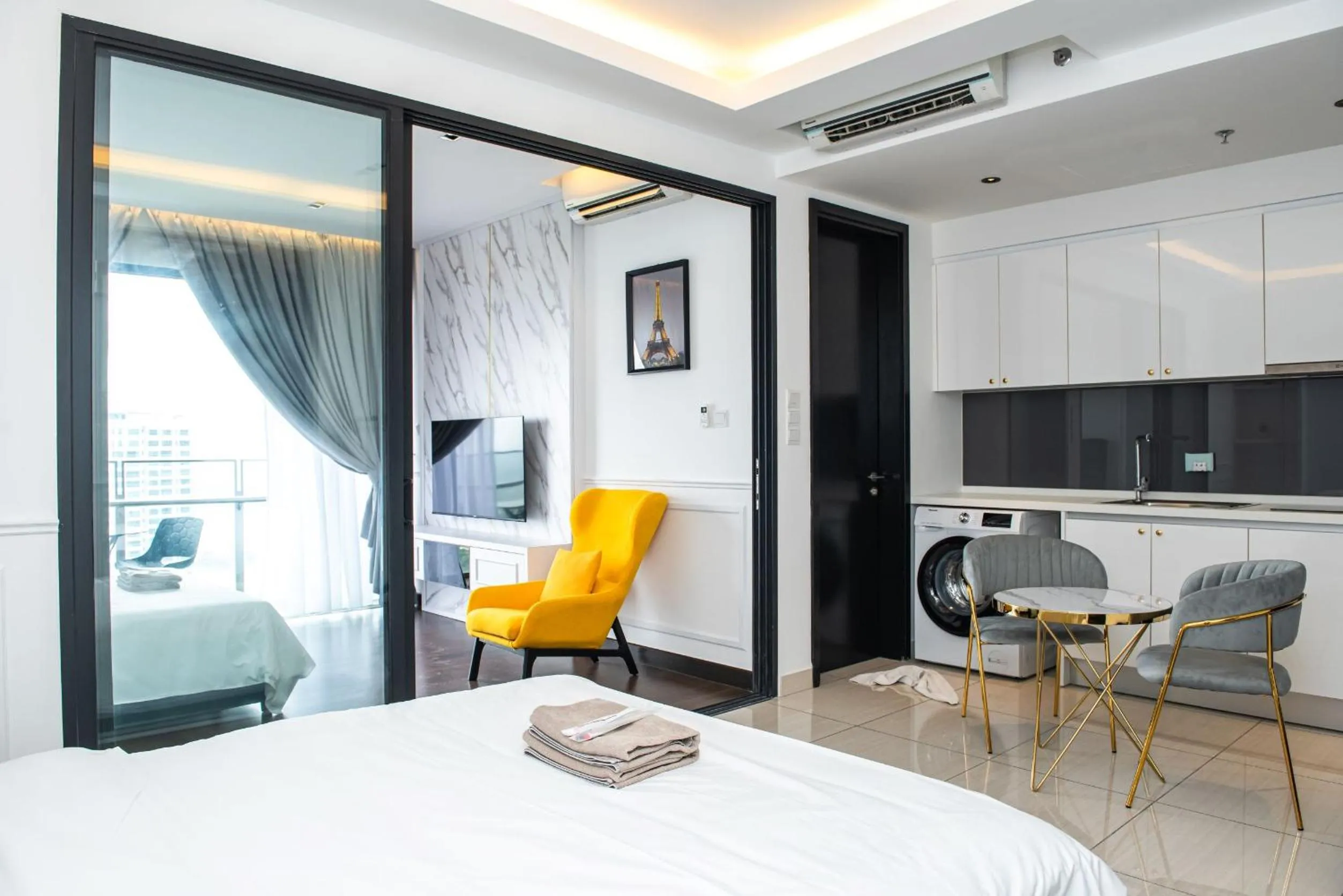 Photo of the whole room, Bed in Stay @ Almas Puteri Harbour