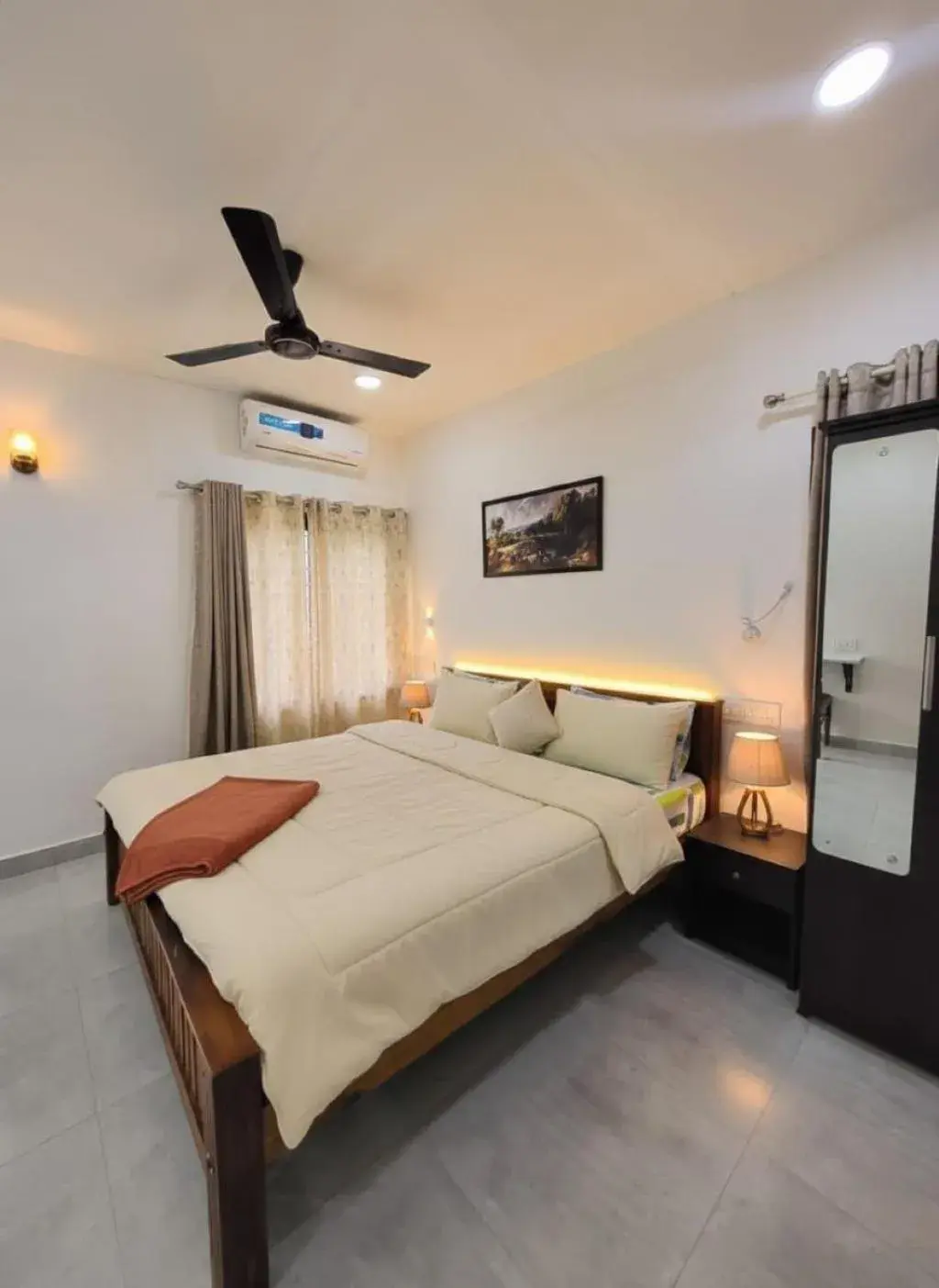 Standard Double Room with Fan - single occupancy in Nature Villa Kochi Standard Double Room with Fan - single occupancy in Nature Villa Kochi