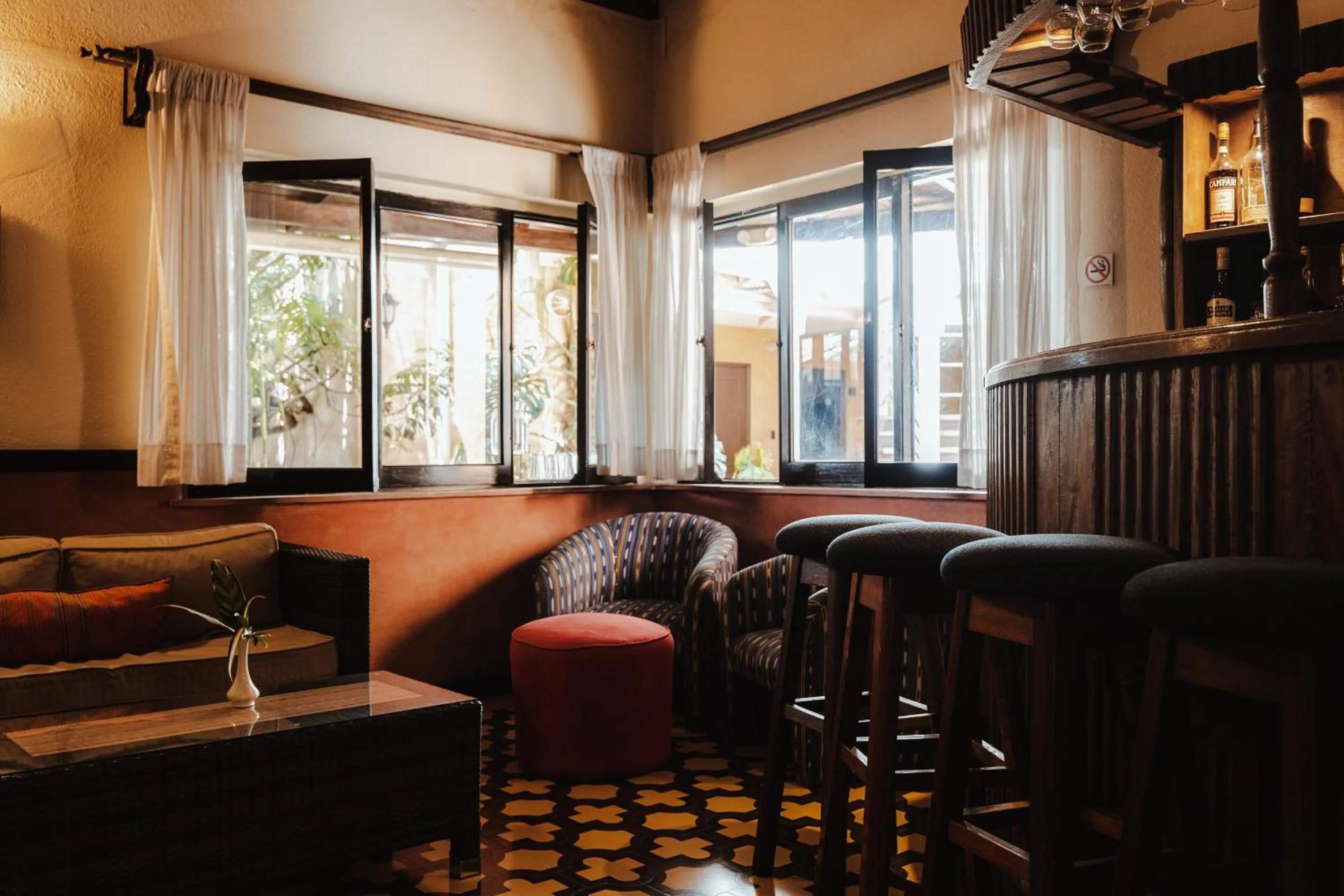 Lounge or bar in Hotel Ciudad Vieja