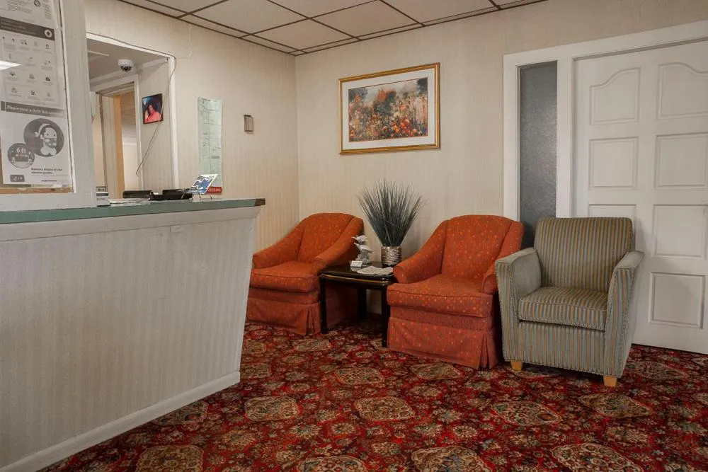 Lobby or reception in Bedford Motel