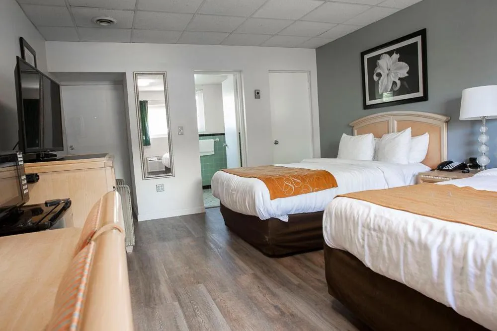 Bed in Bedford Motel