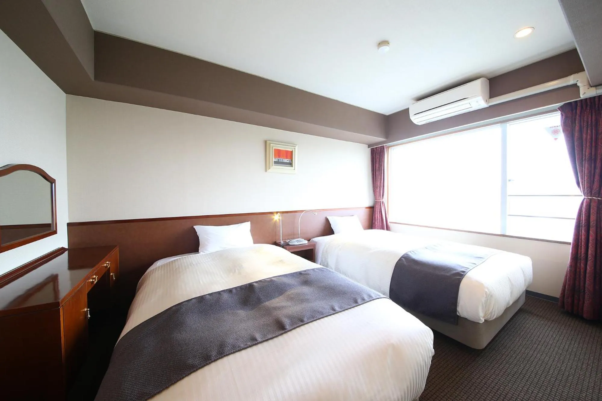 Photo of the whole room, Bed in Ooedo Onsen Monogatari Nagasaki Hotel Seifu