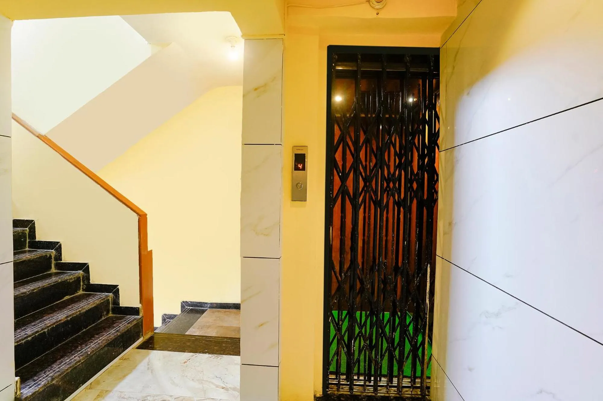 elevator in FabHotel Ratna Mahal