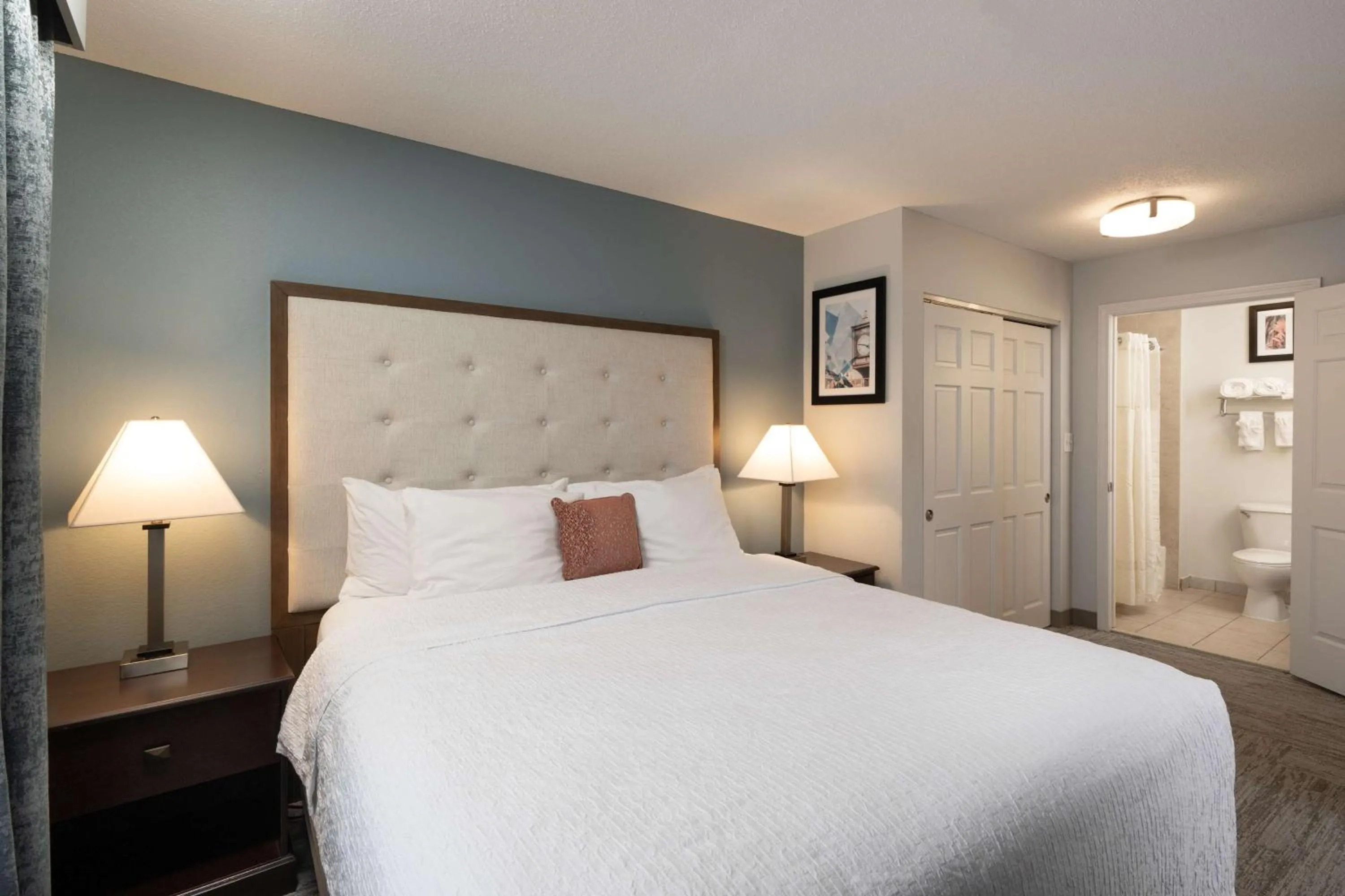 Bed in Homewood Suites by Hilton Boston/Andover
