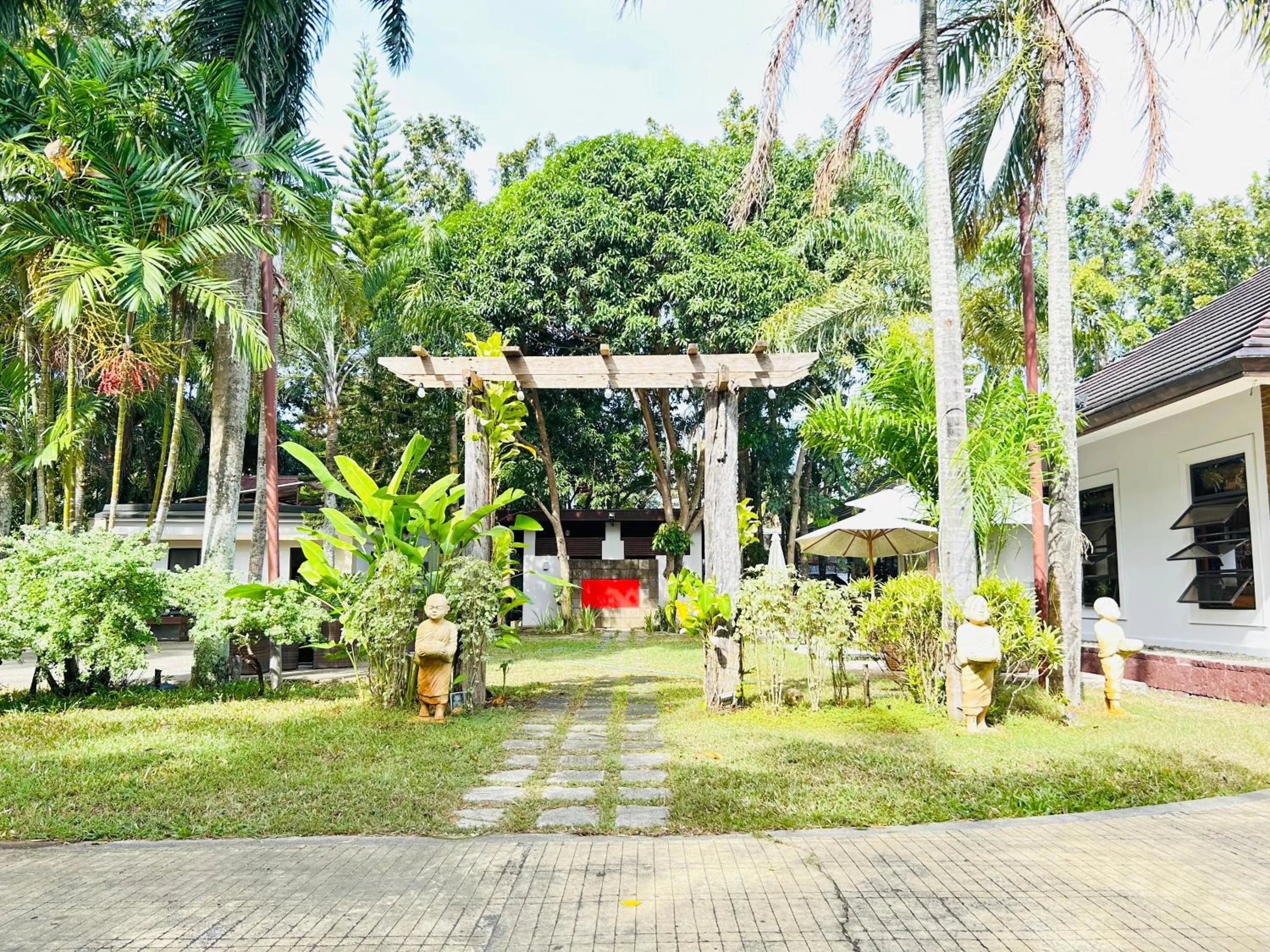 Garden in Sheridan Boutique Resort Iloilo