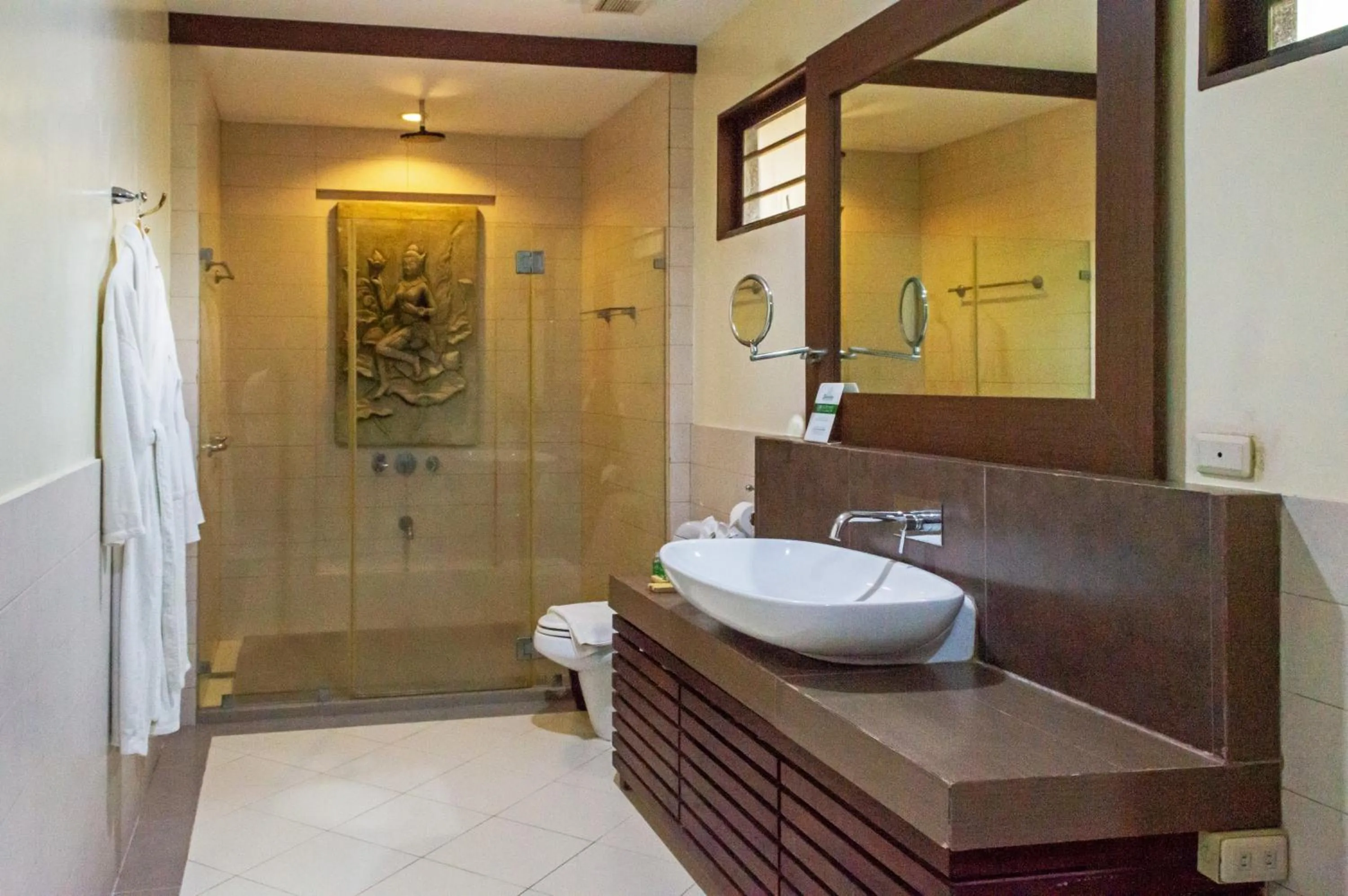 Bathroom in Sheridan Boutique Resort Iloilo