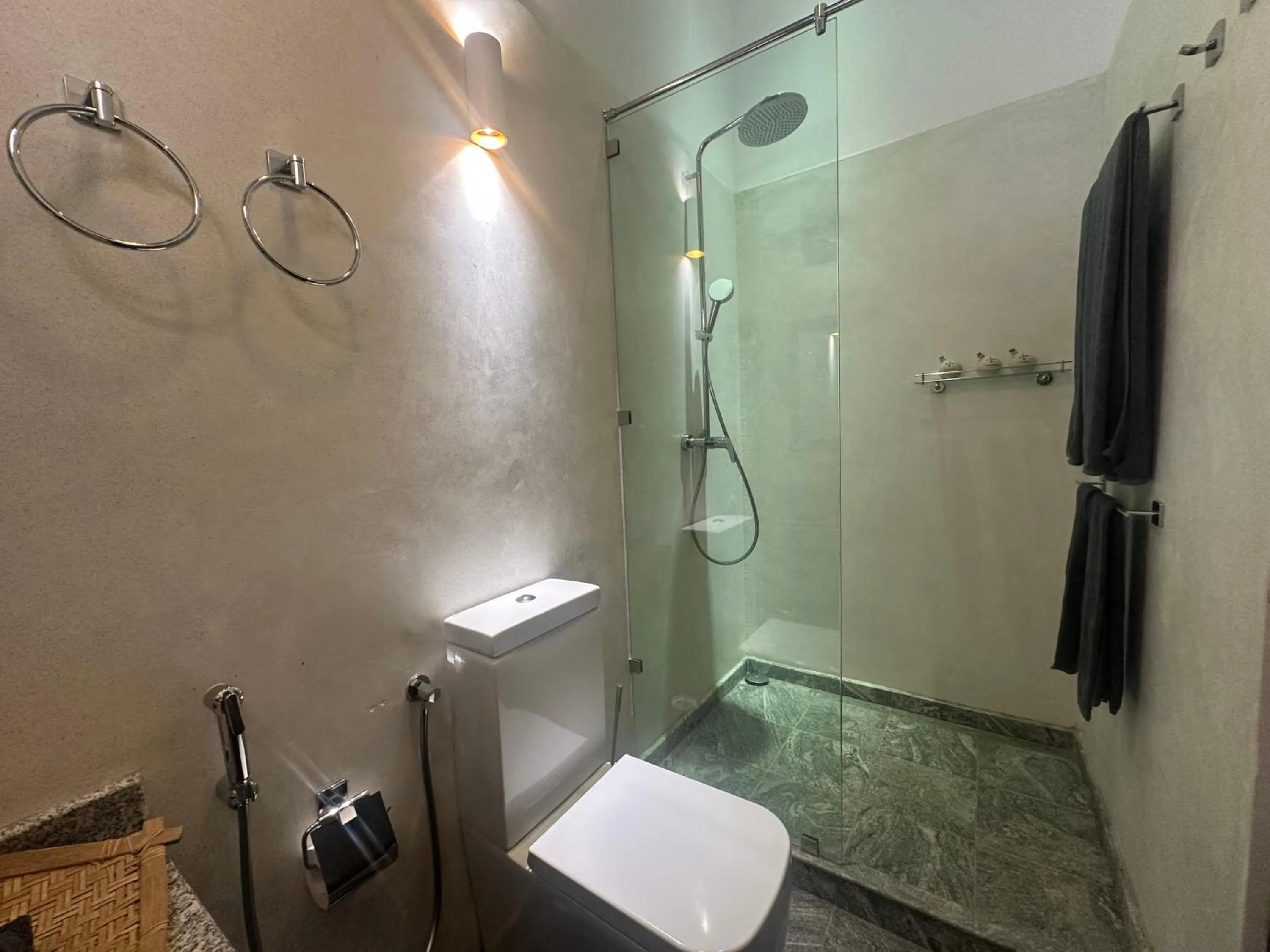 Bathroom in Niyagama House