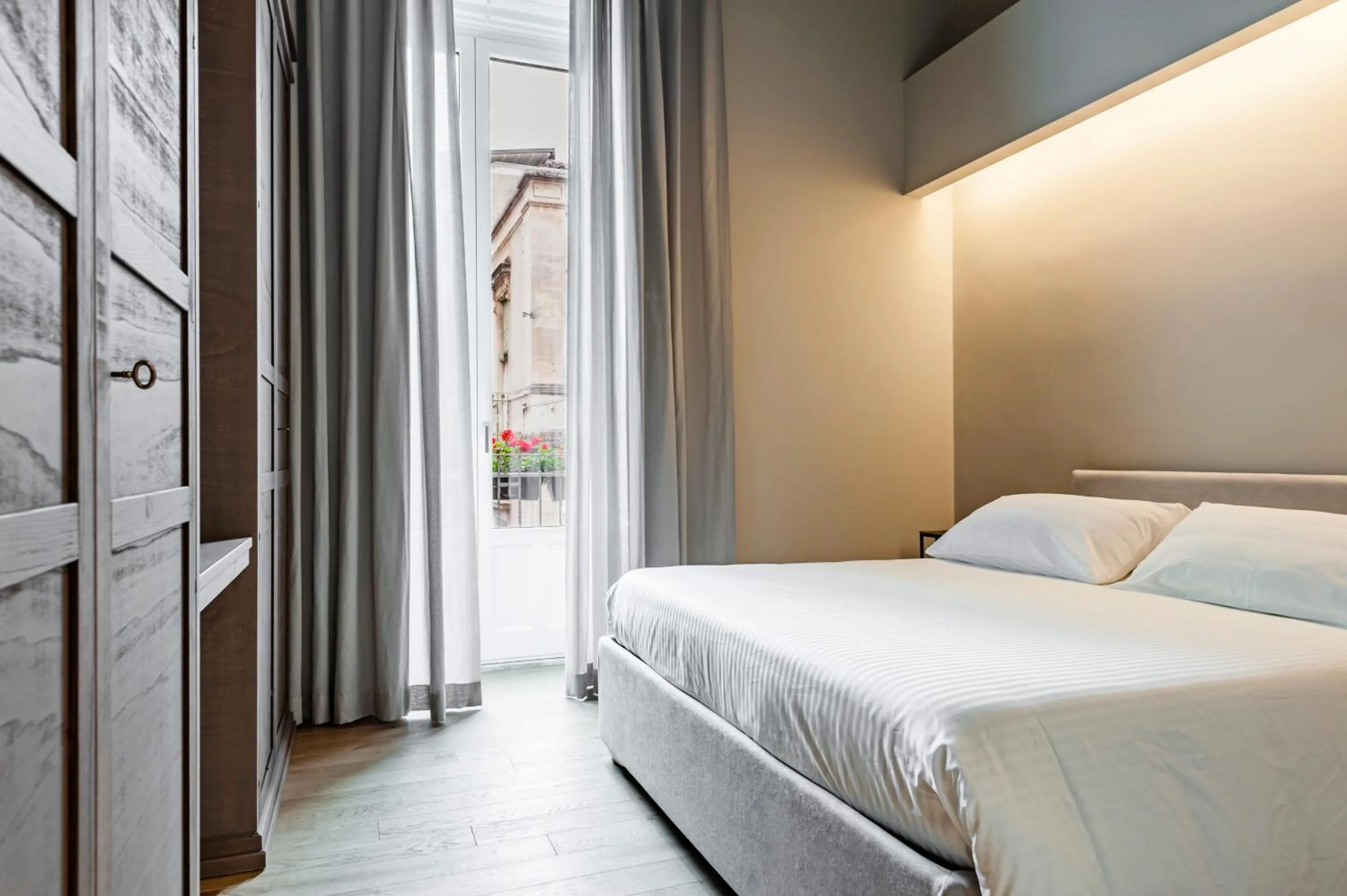 Bedroom, Bed in Ferrini Home - Rindone 6