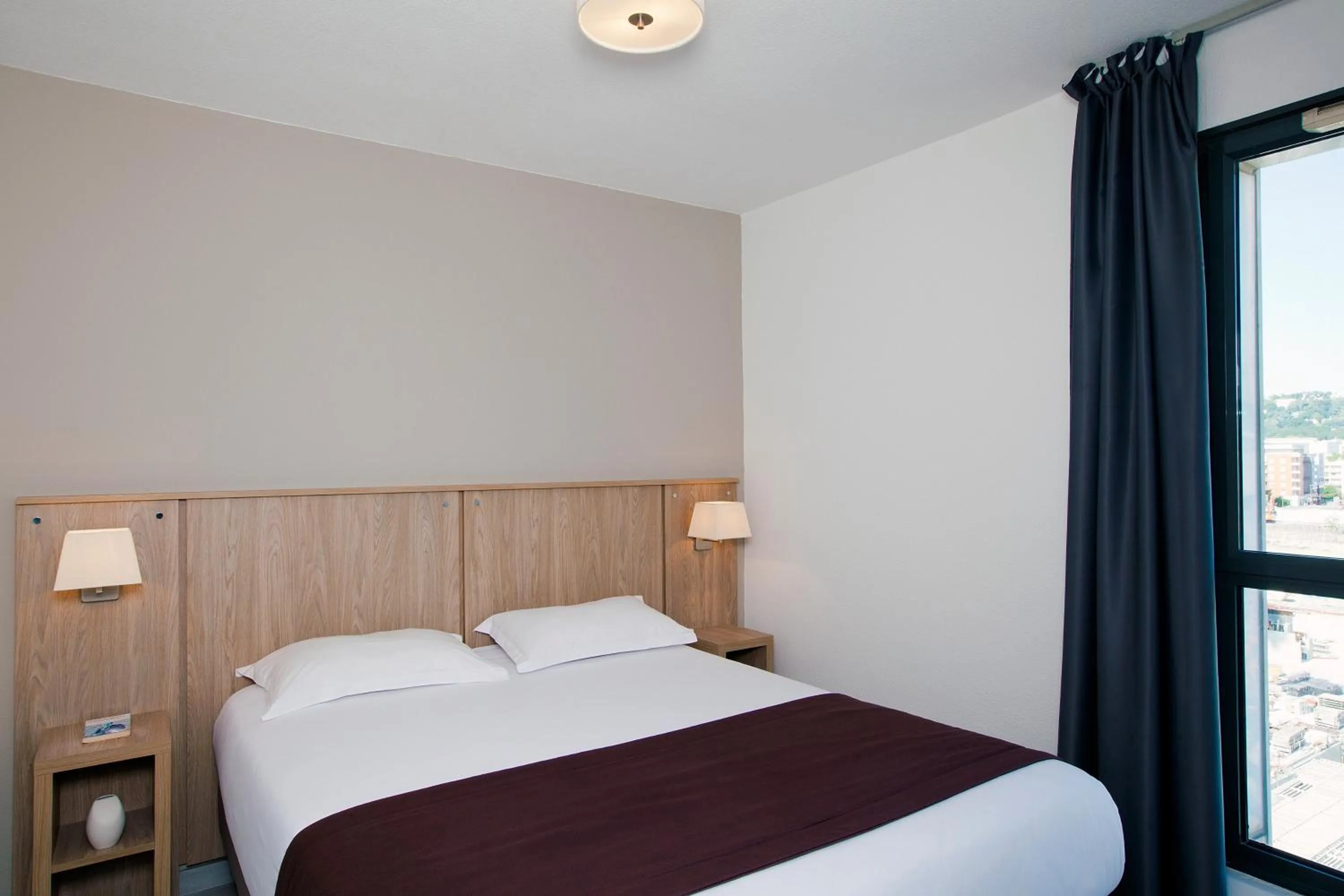 Bed in Residhome Lyon Gerland