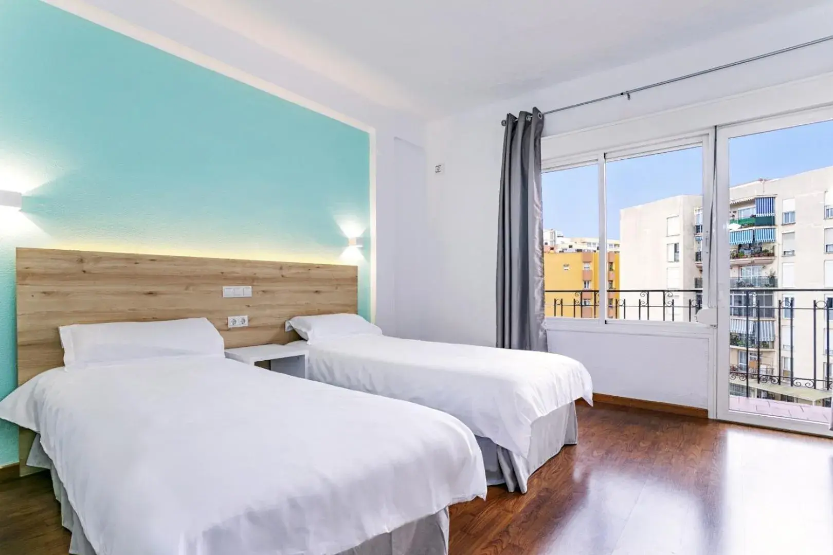 Standard Twin Room in Hotel Torremolinos Centro by Croma Standard Twin Room in Hotel Torremolinos Centro by Croma