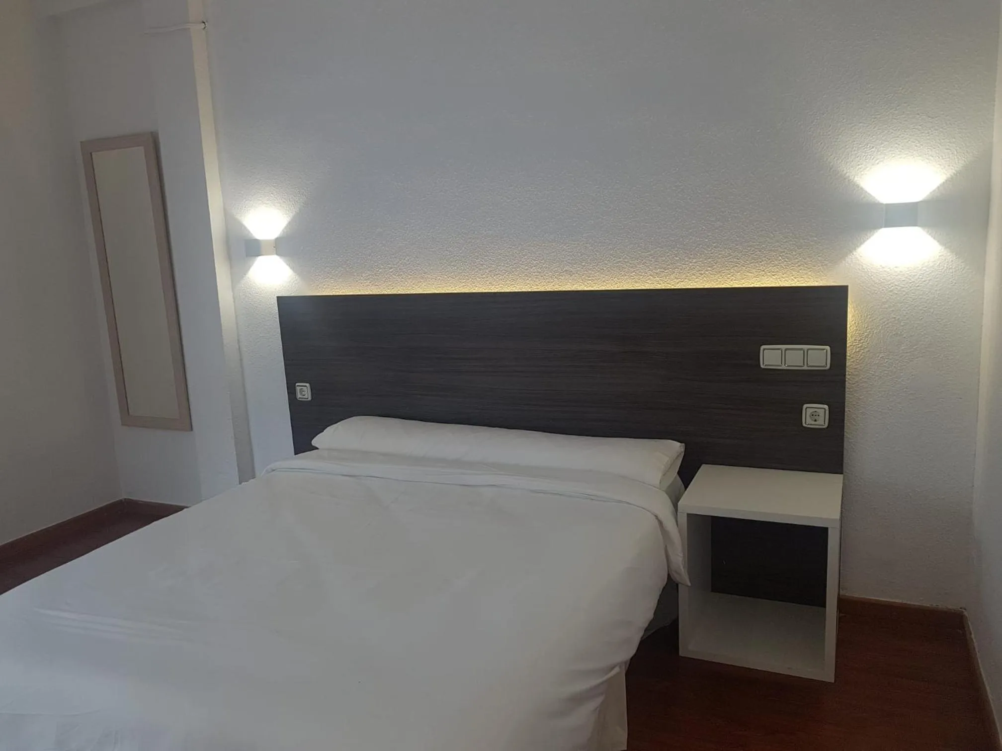 Bed in Hotel Torremolinos Centro by Croma