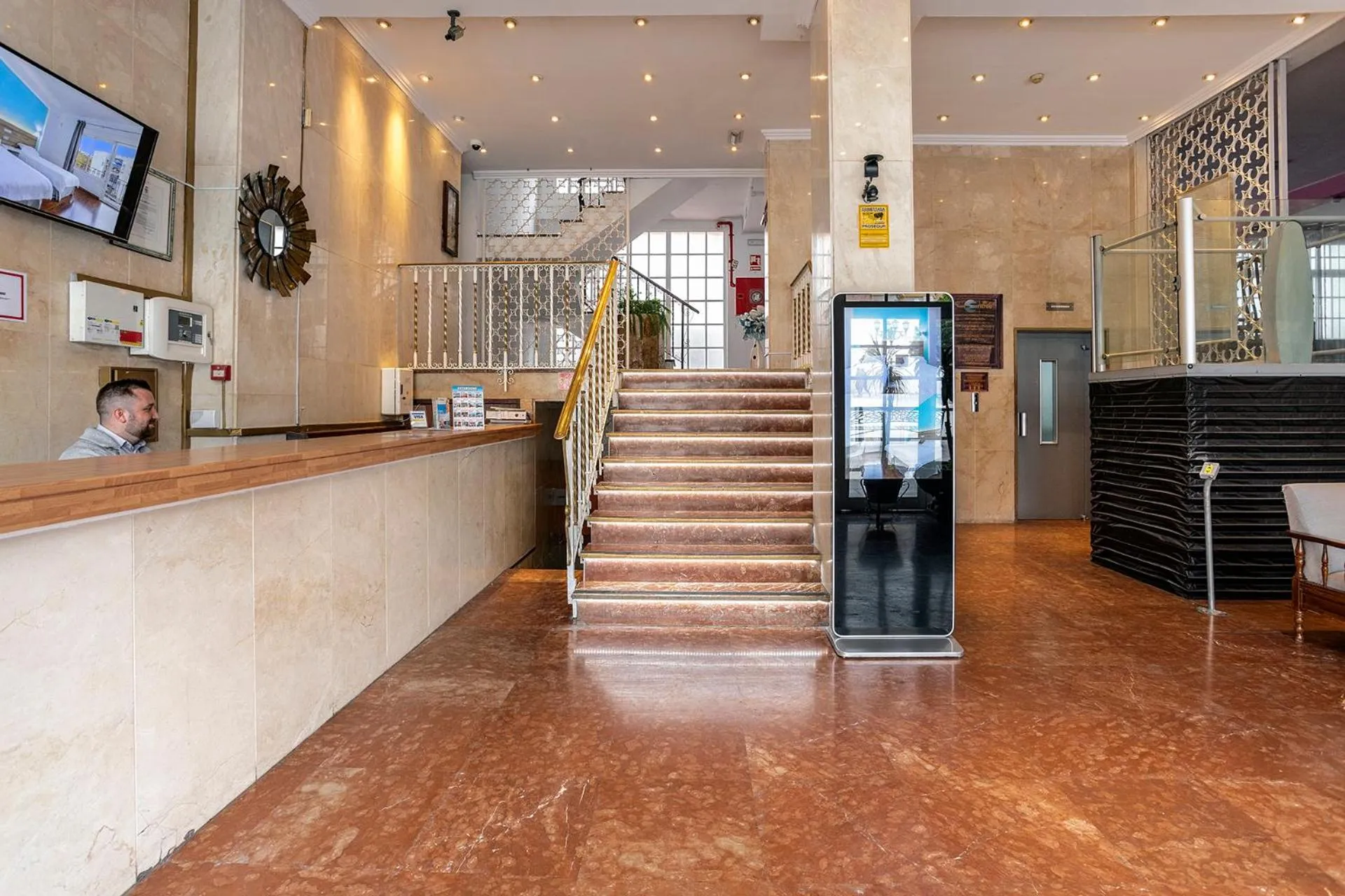 Lobby or reception in Hotel Torremolinos Centro by Croma