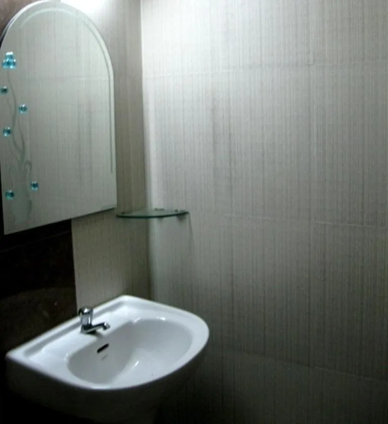 Bathroom in Hotel Ajay International