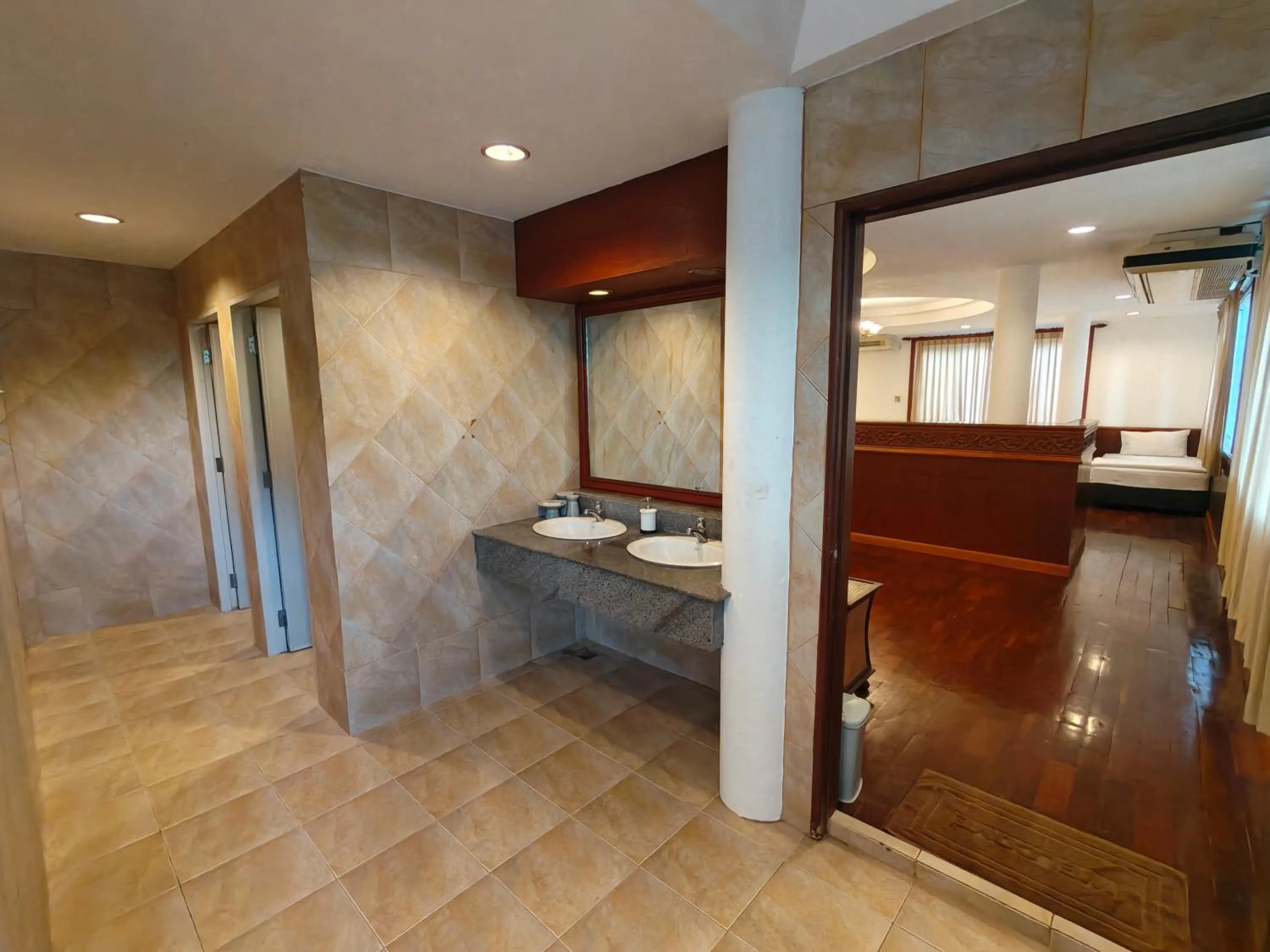 Phu Pha Phung Resort