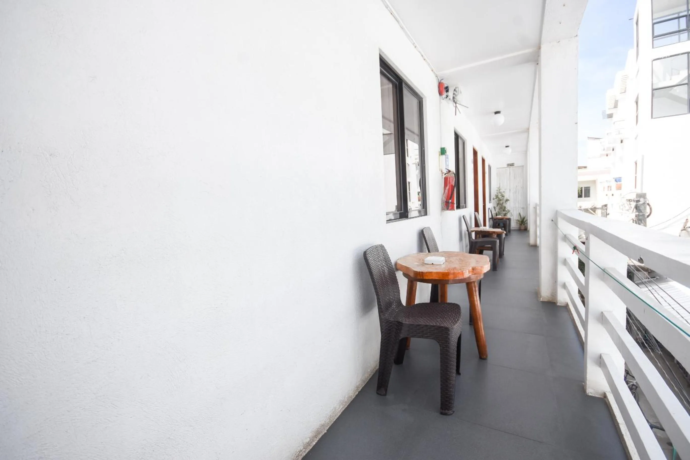 Studio Triple Orange Room in 8 Colors Beach House Resort