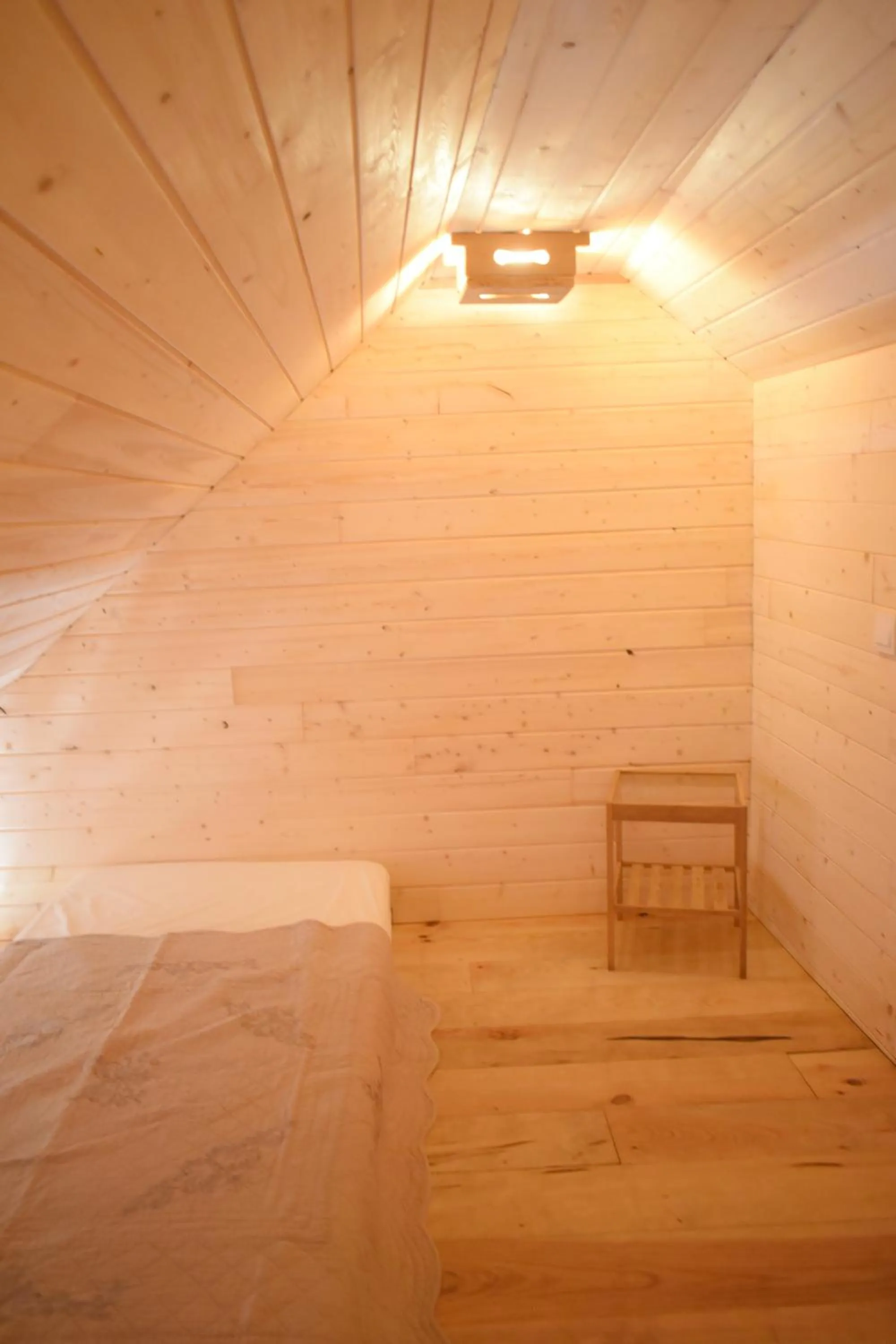 Kitchen or kitchenette, Bed in Chambres d'Hôtes Le Plessis à Broye