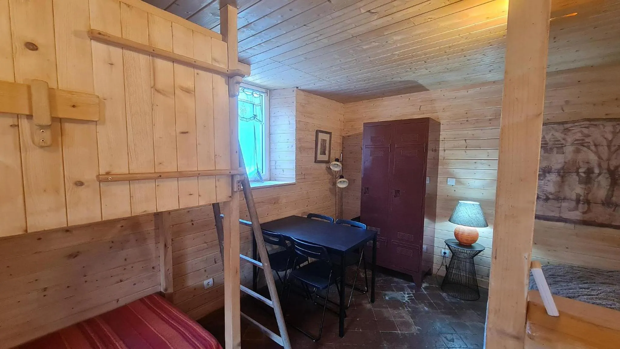 Dining area in Chambres d'Hôtes Le Plessis à Broye