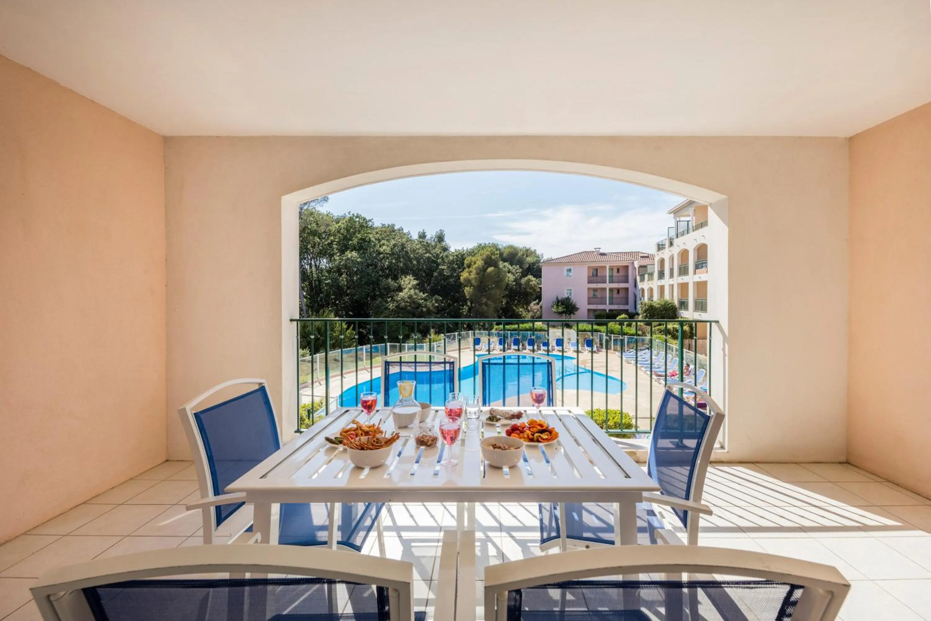 Patio in Garden & City Six-Fours-les-Plages