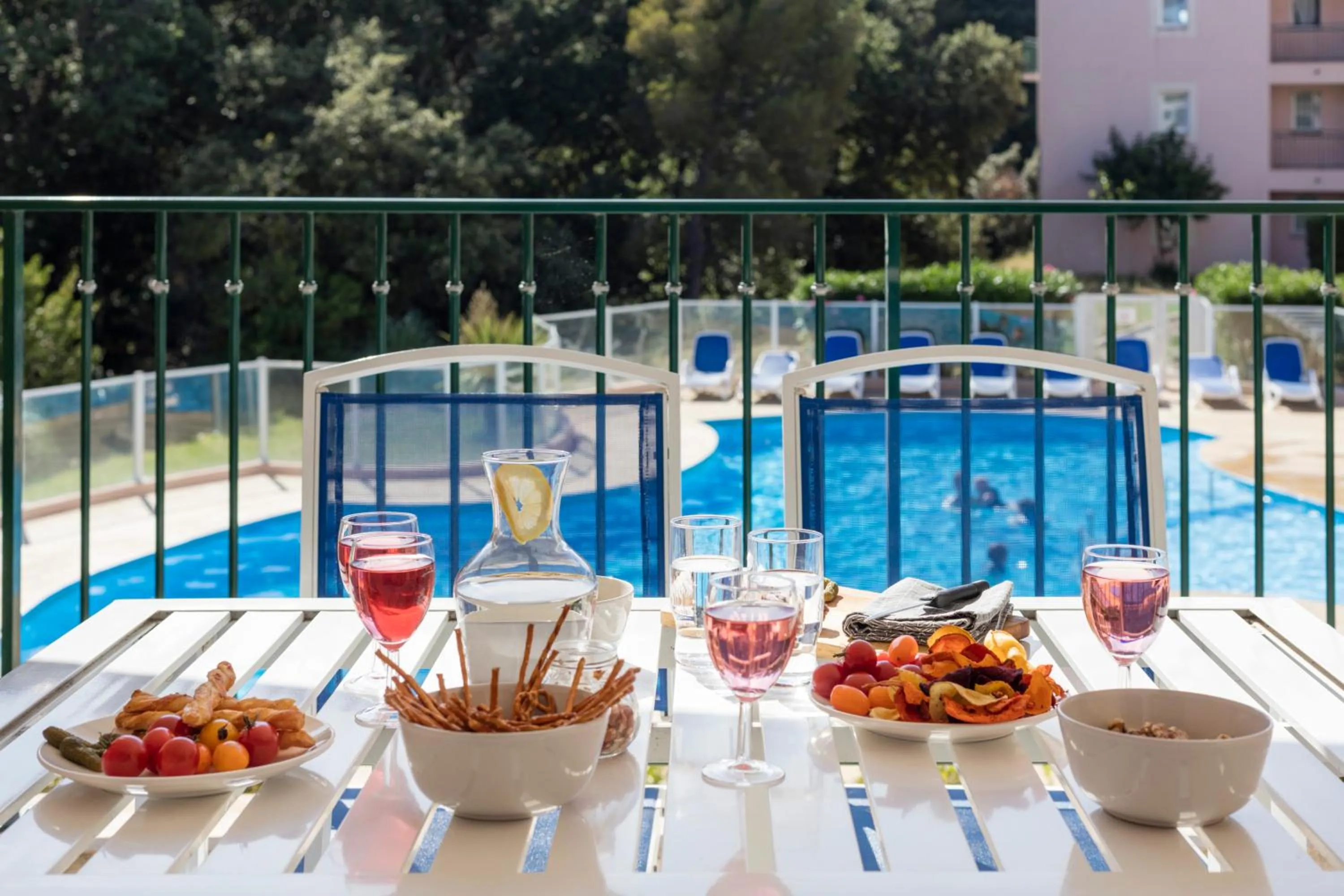 Patio in Garden & City Six-Fours-les-Plages