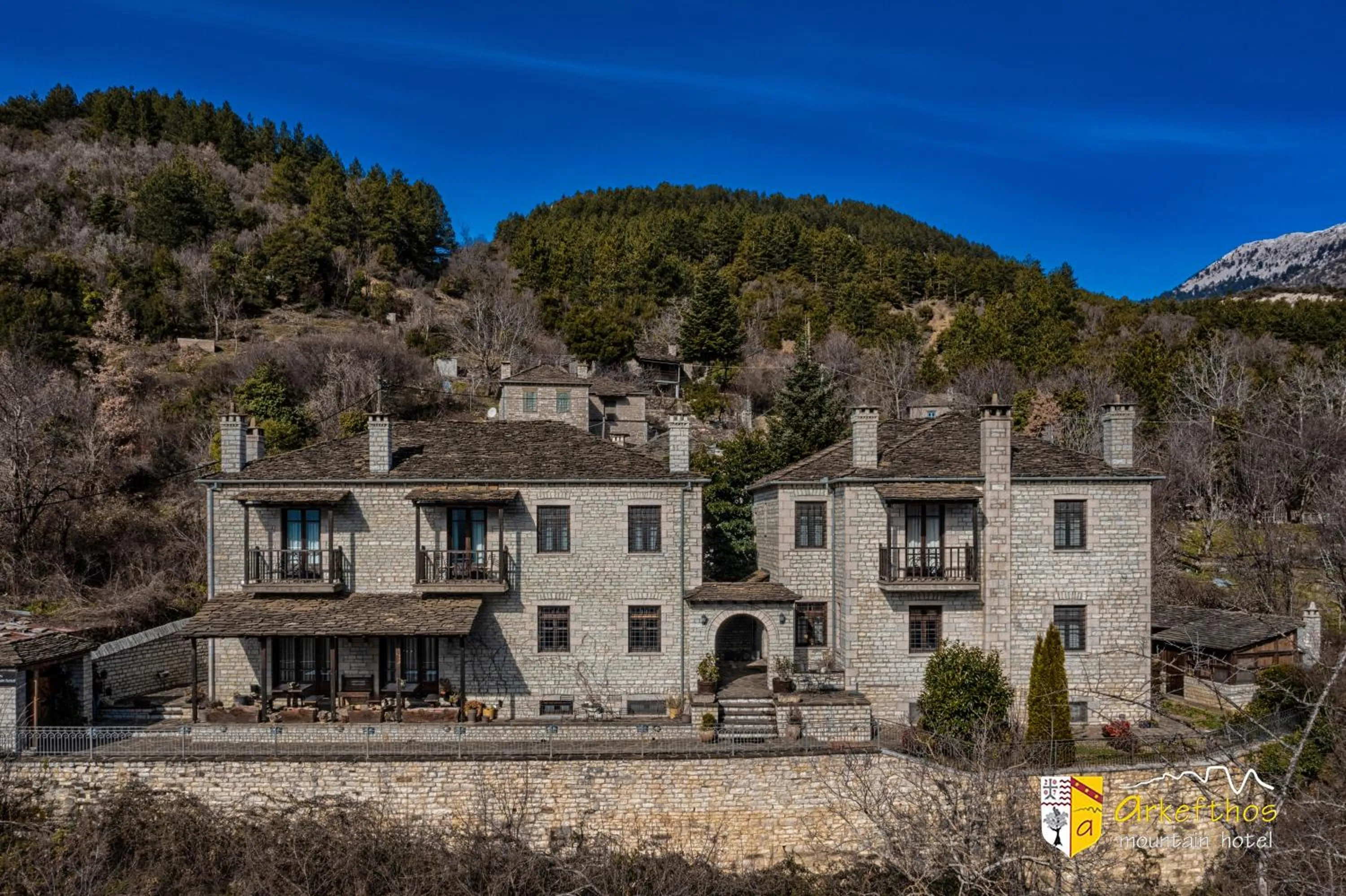 Property building in Arkefthos Mountain Hotel